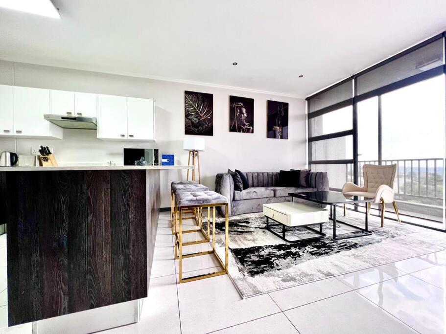 Cozy 2 bedroom apartment Sandton