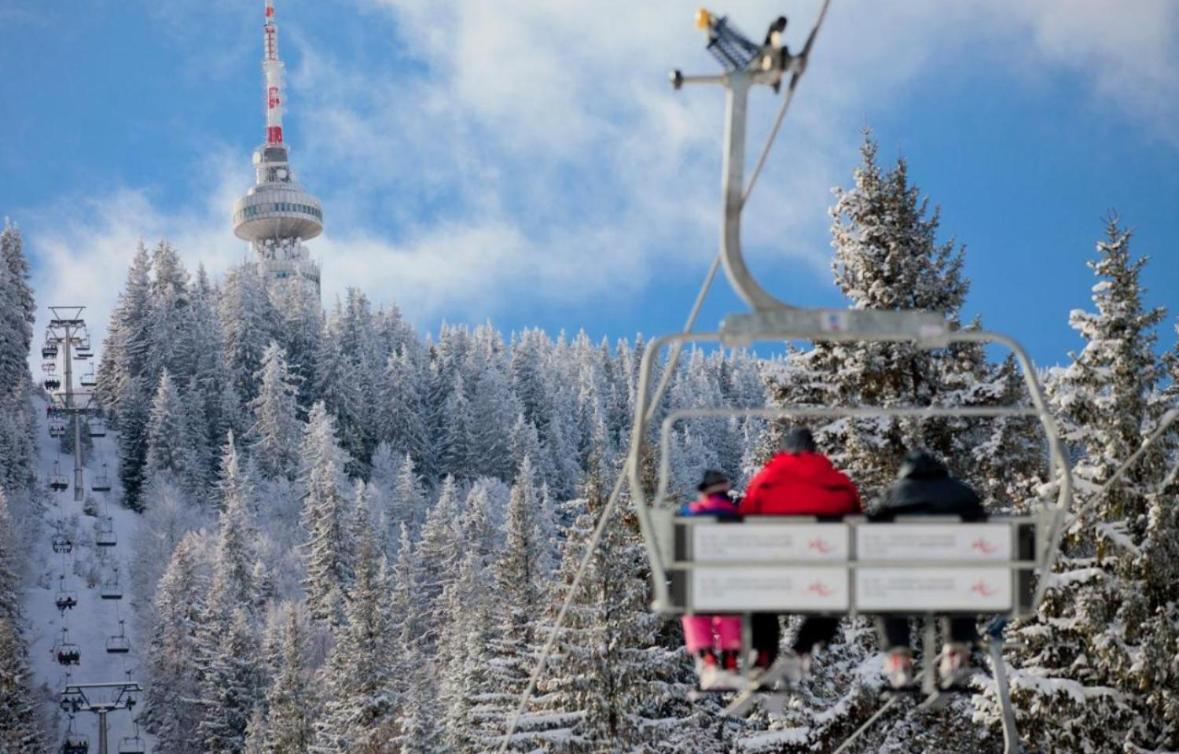 Grand Monastery Pamporovo Luxury Apartment