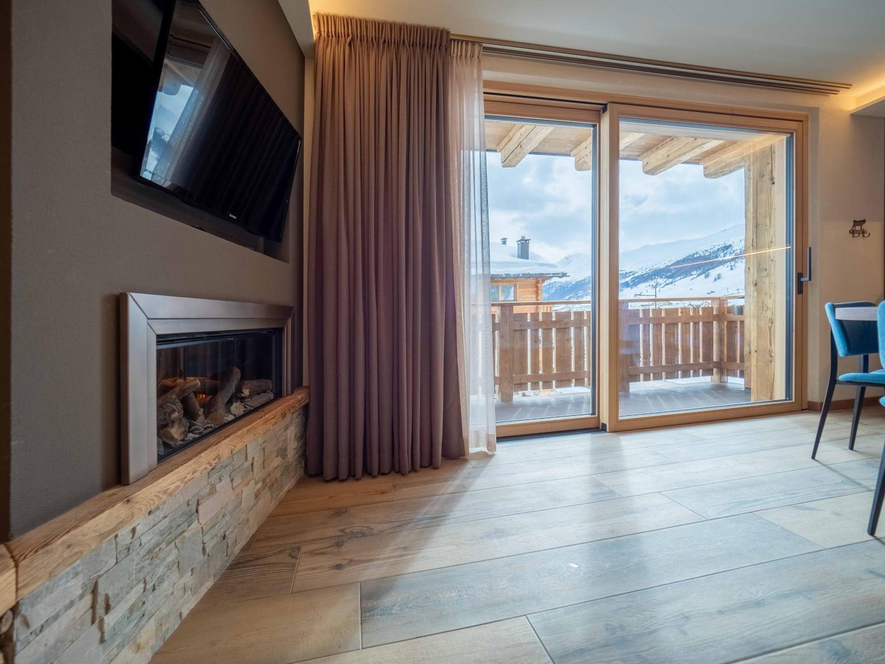 Deschana Lodge