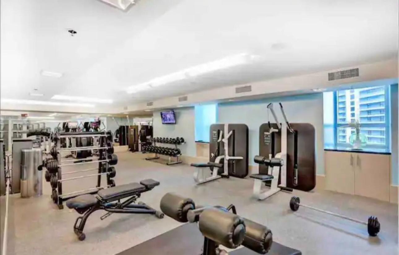Brickell Arch Residences Free Parking by Palermo Home Miami