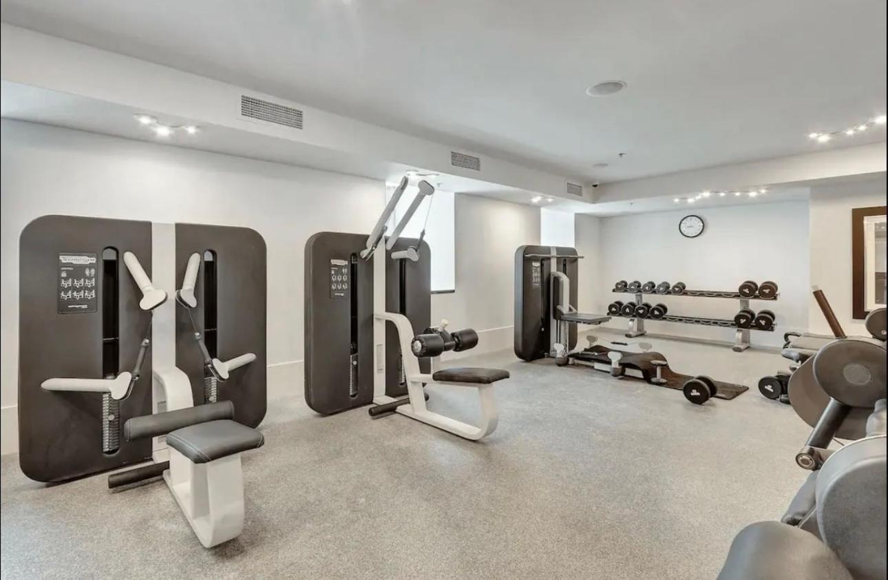 Brickell Arch Residences Free Parking by Palermo Home Miami