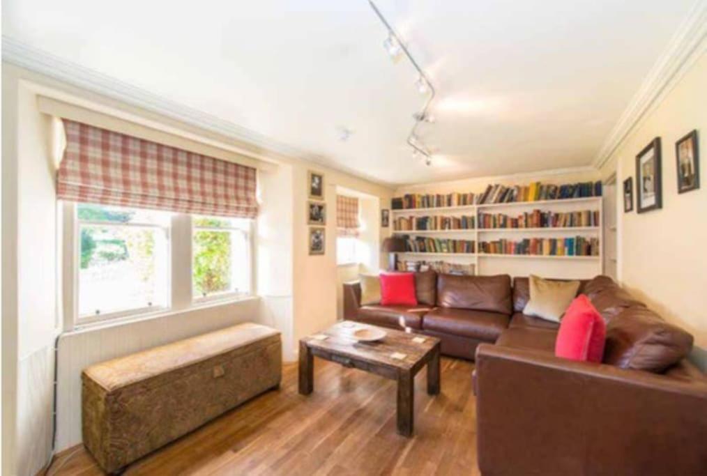 Carphin House near St Andrews - Sleeps 18 view 3