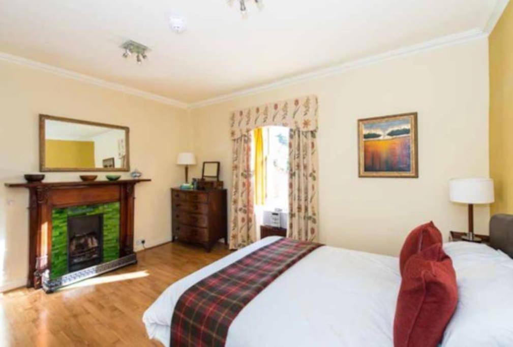 Carphin House near St Andrews - Sleeps 18 view 4