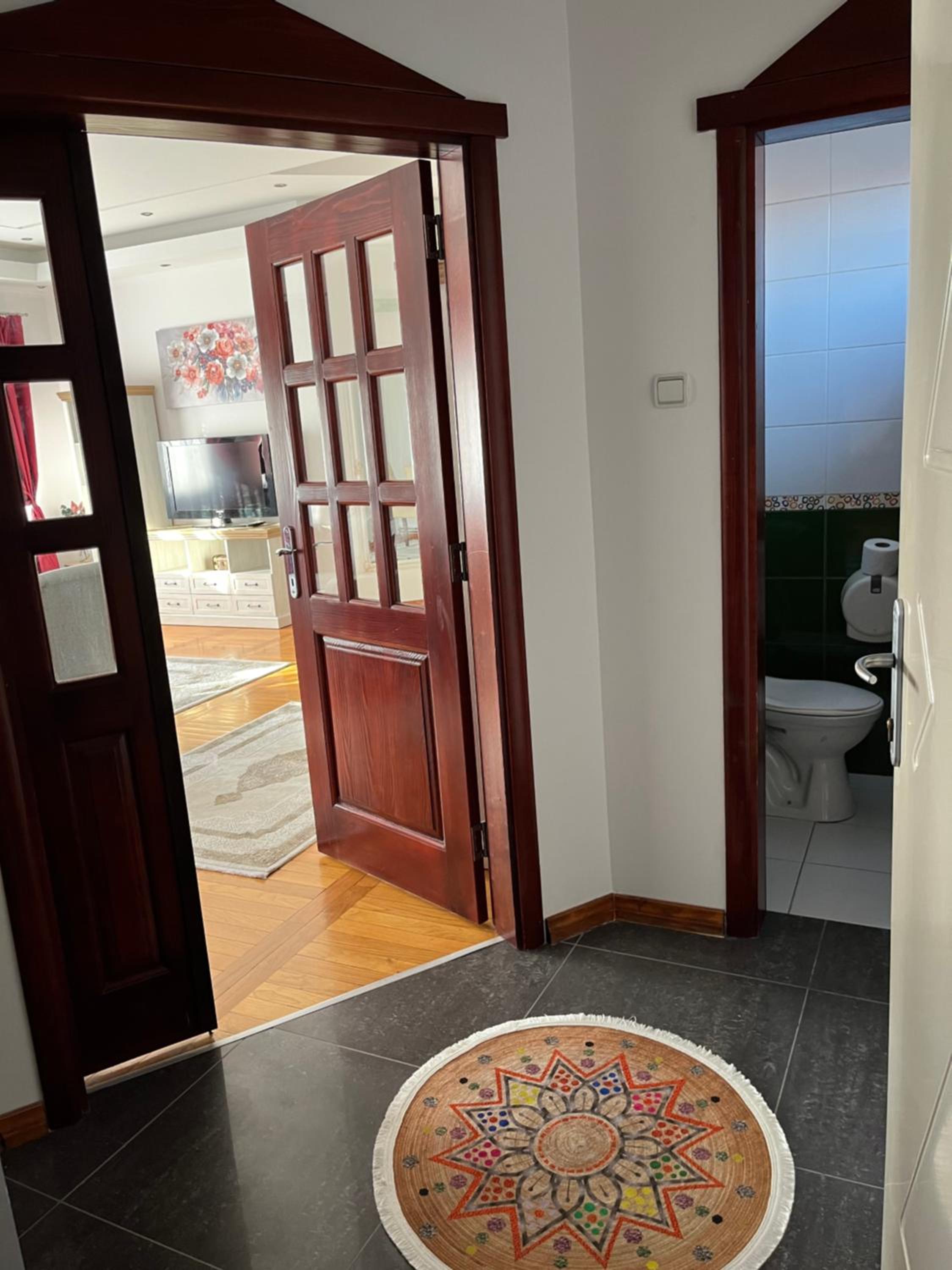 Airport SKY apartments LUX II view 2