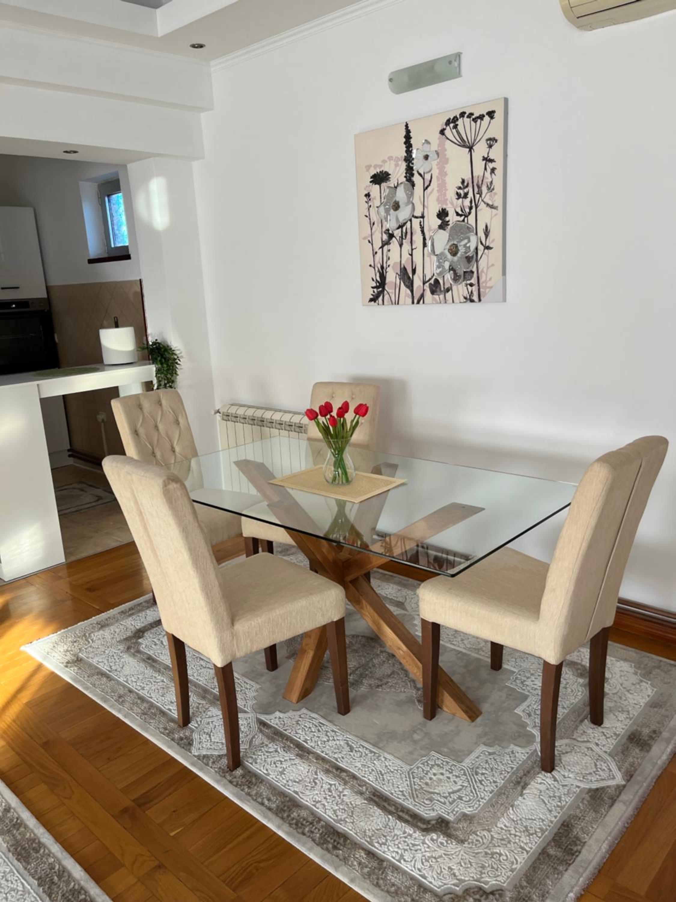 Airport SKY apartments LUX II view 3