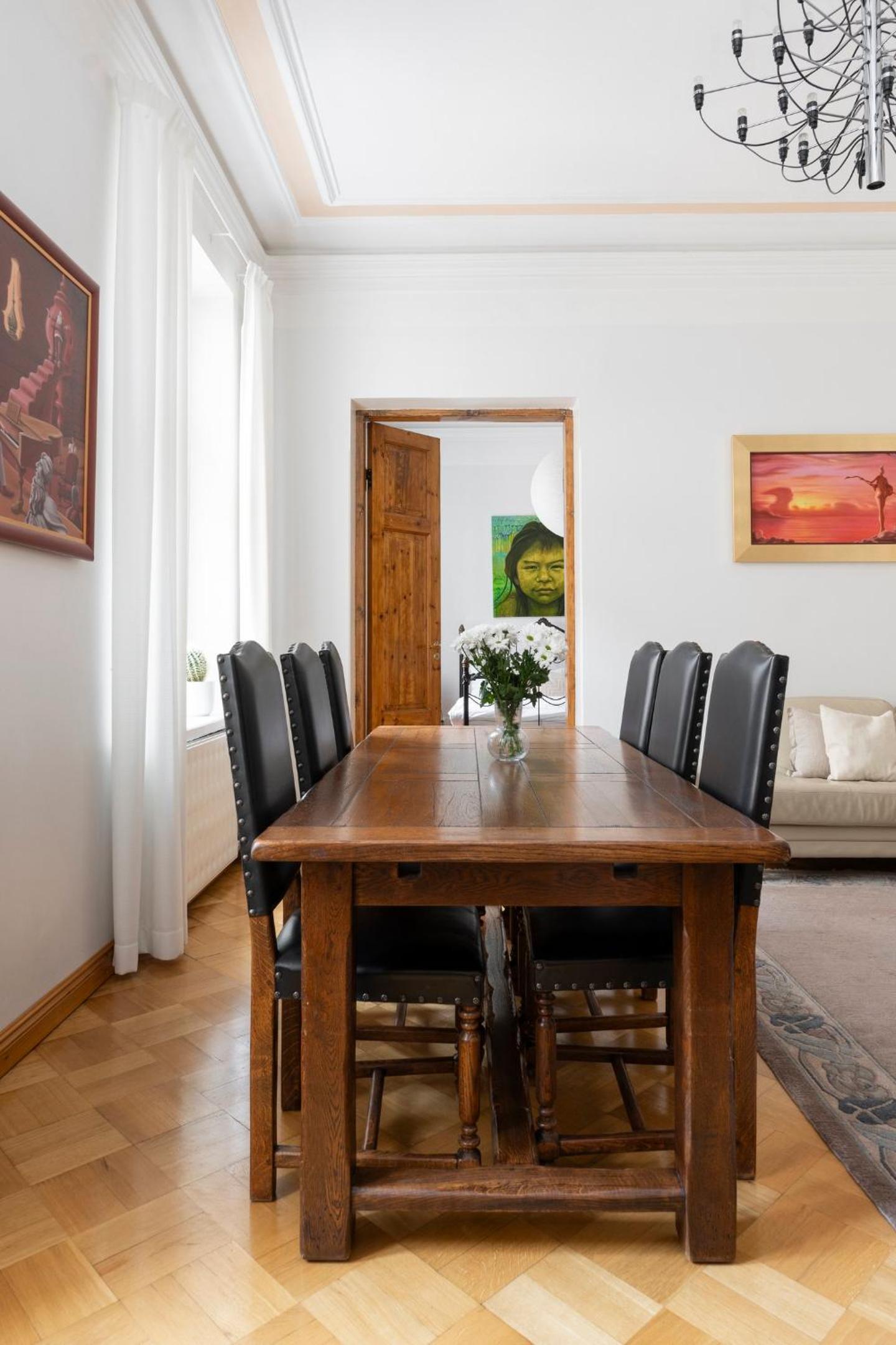 Charming Flat in Design District