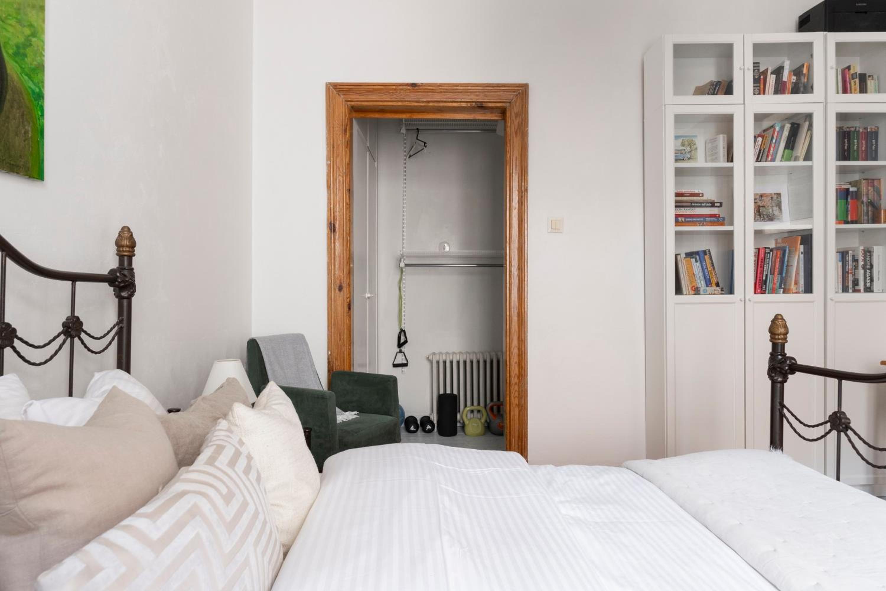 Charming Flat in Design District