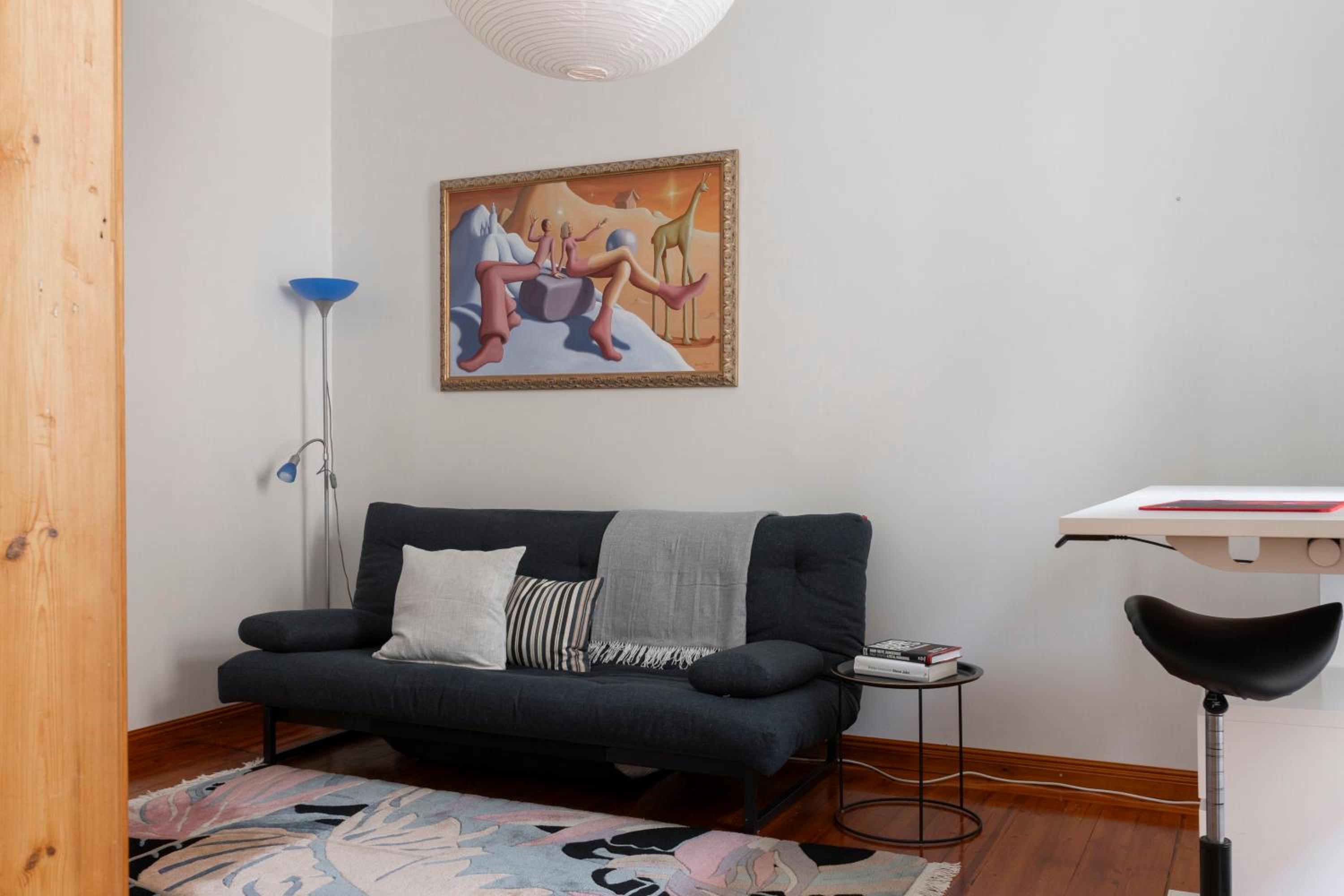 Charming Flat in Design District