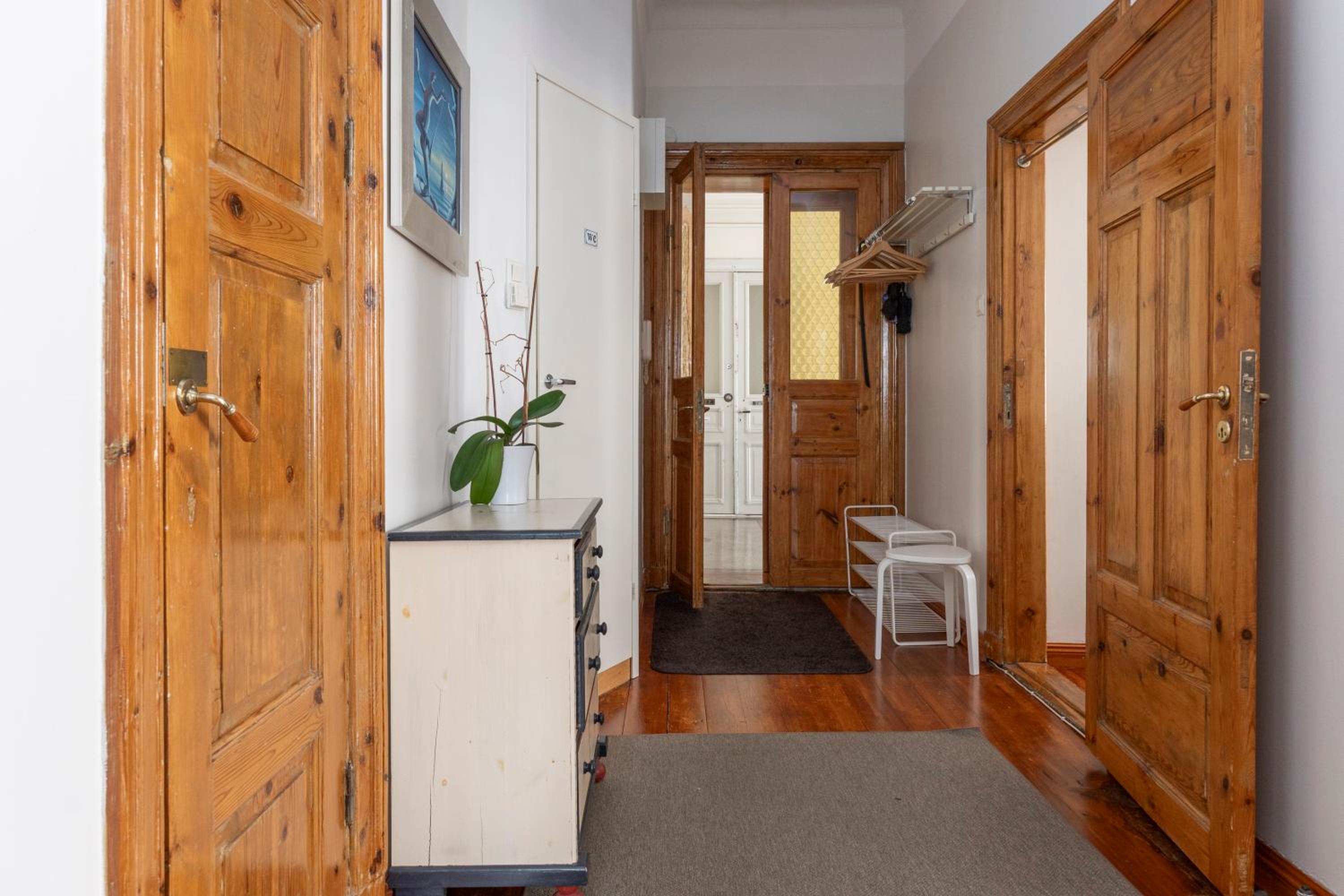 Charming Flat in Design District