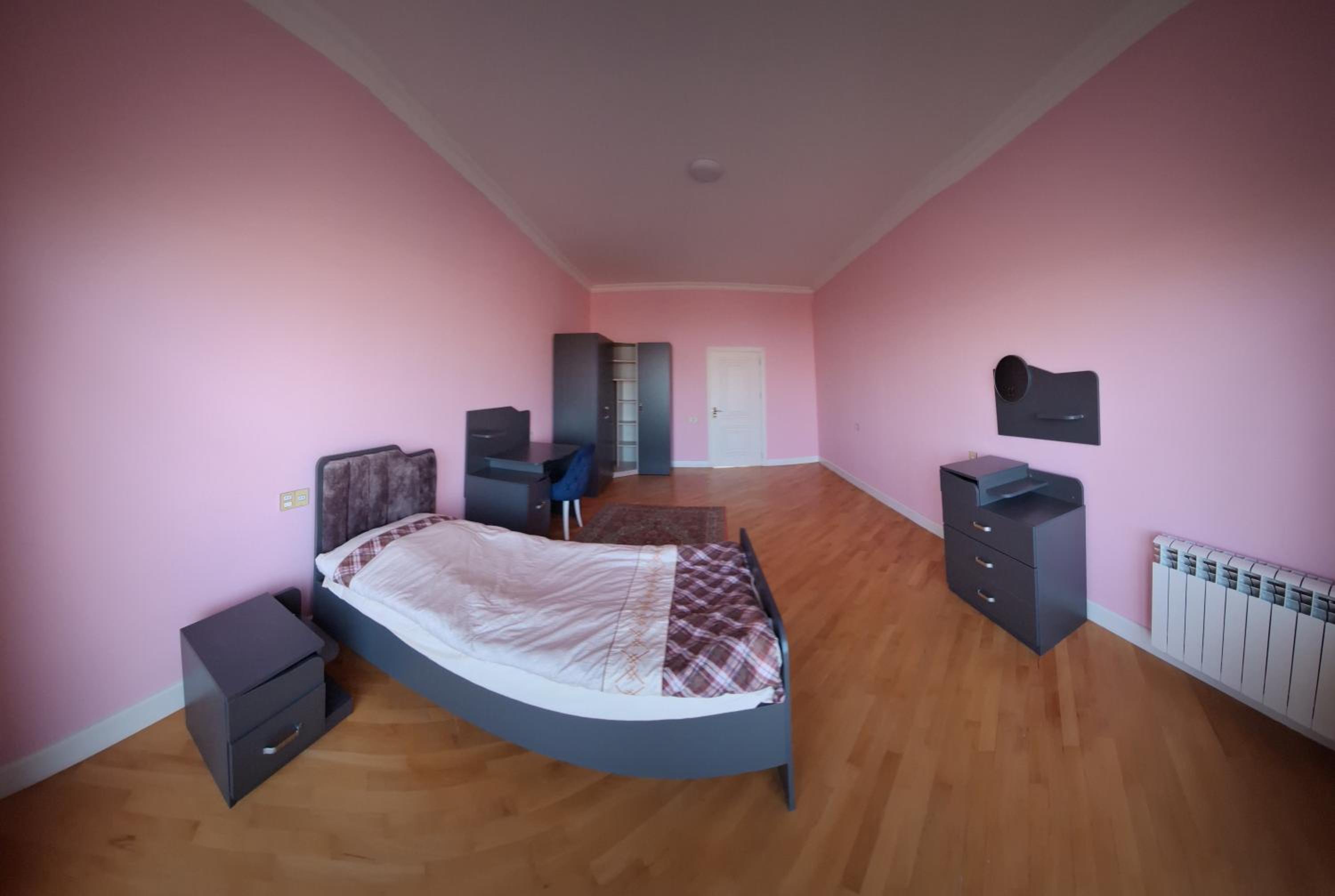 Elen's house