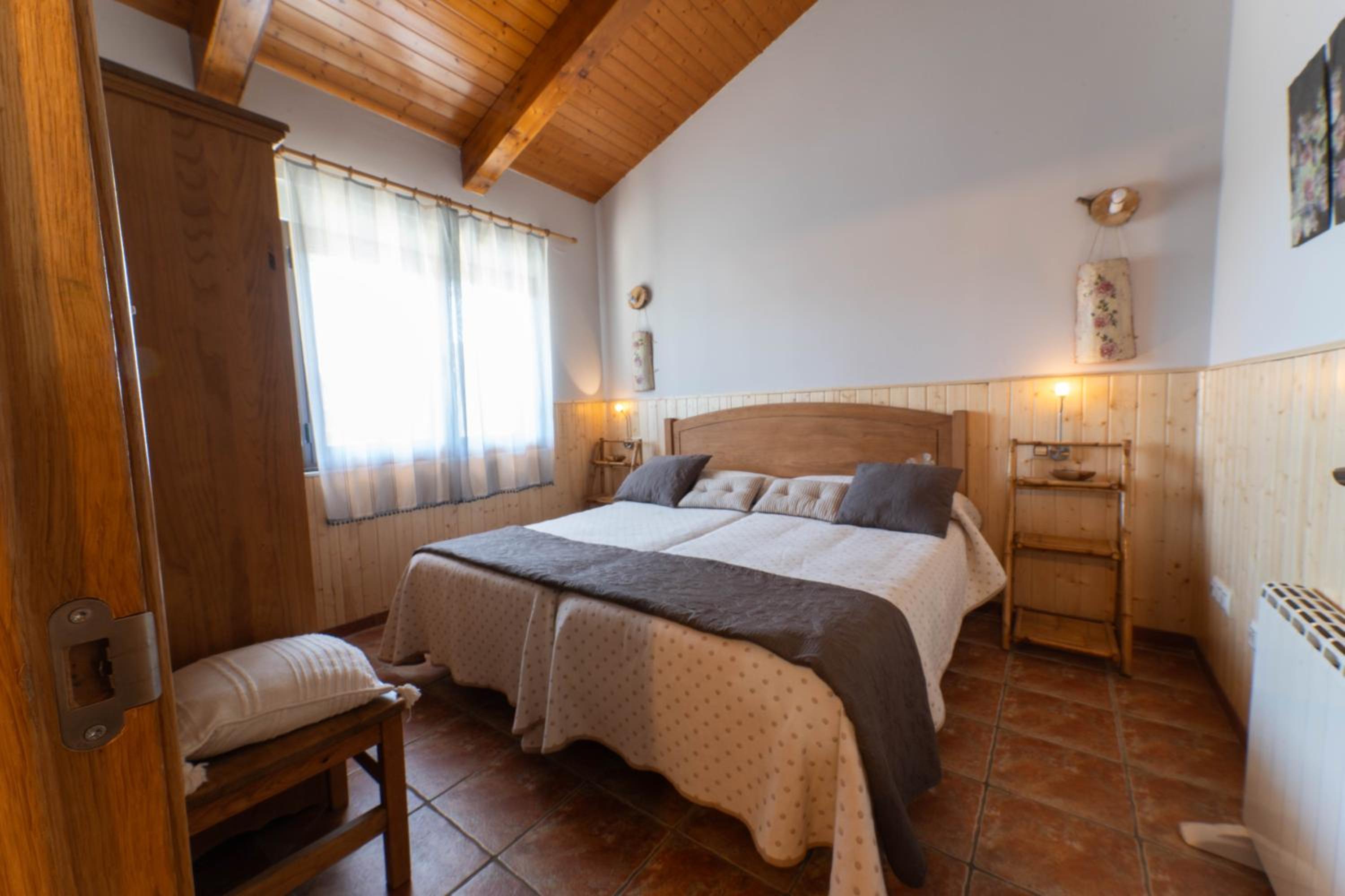 Casa rural Los Cántaros. Zarapicos