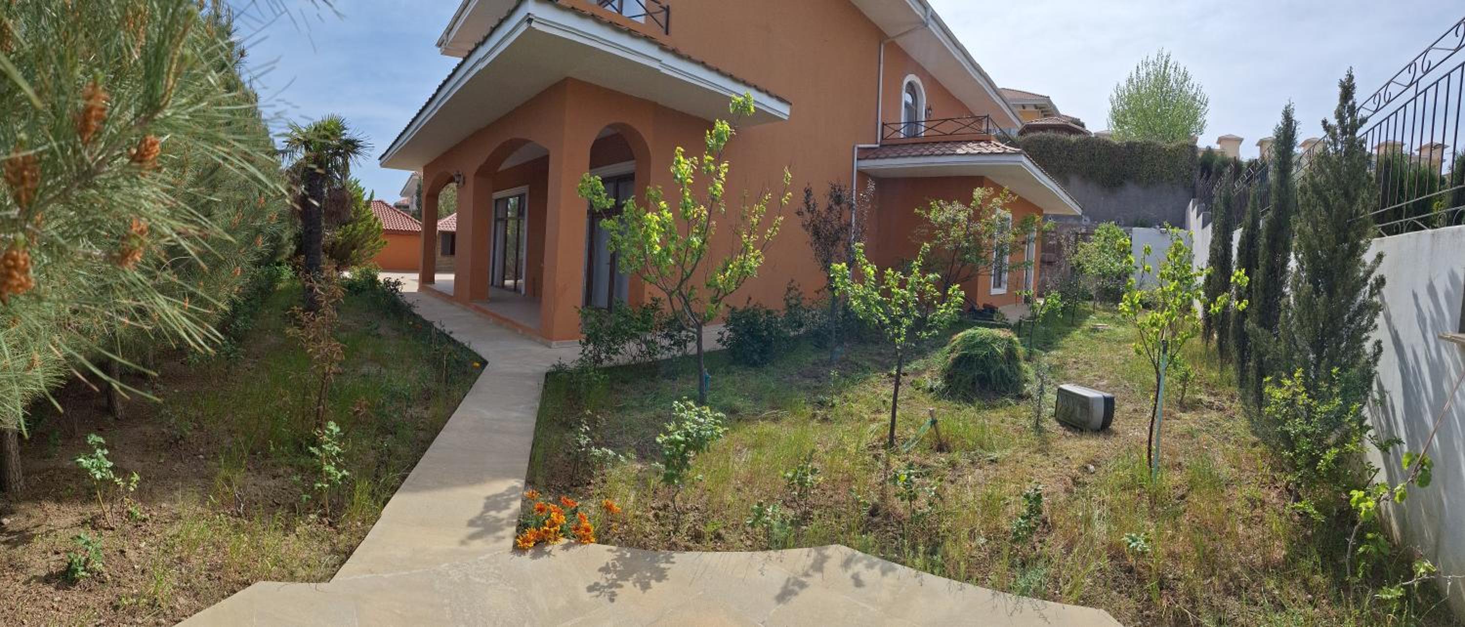 Elen's house