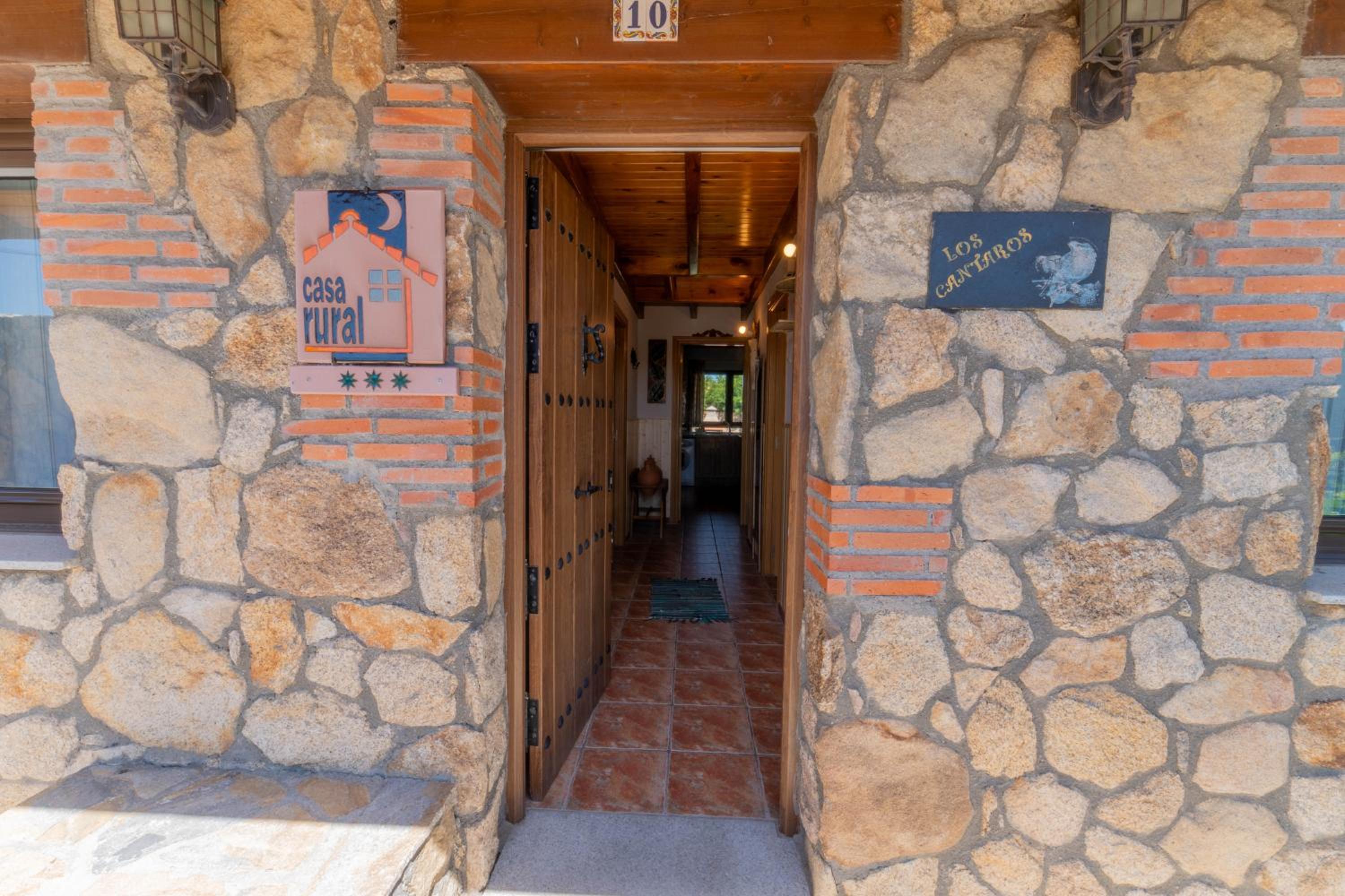 Casa rural Los Cántaros. Zarapicos