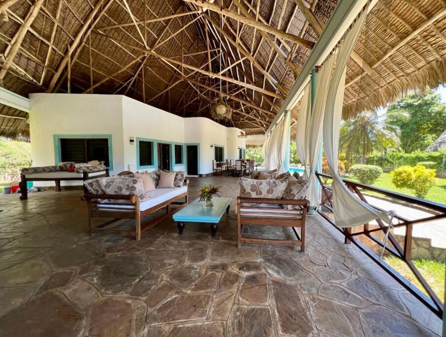 Maridadi Luxury Villa-Malindi