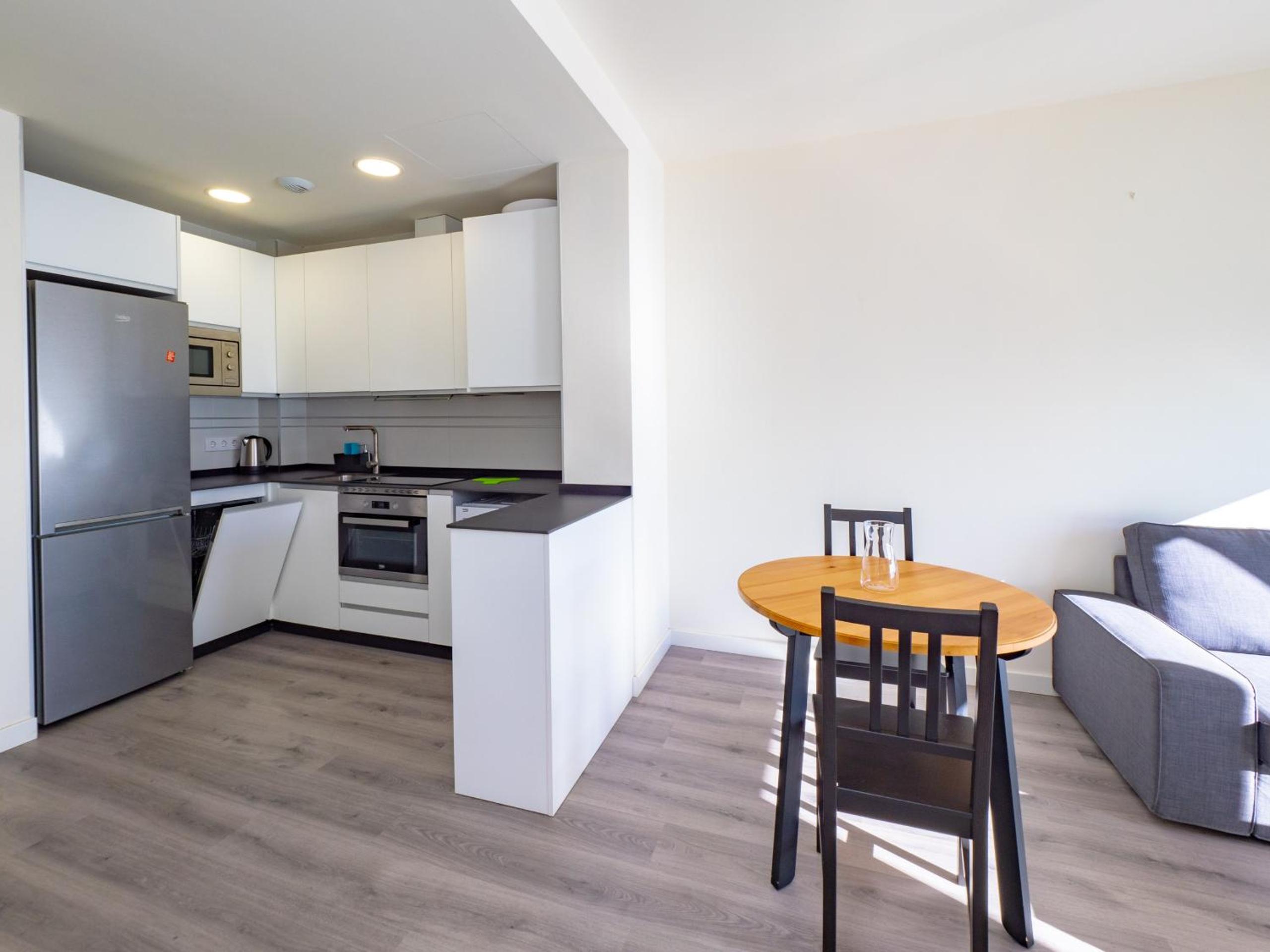Cubo's La Union Apartment Pool Optional Parking