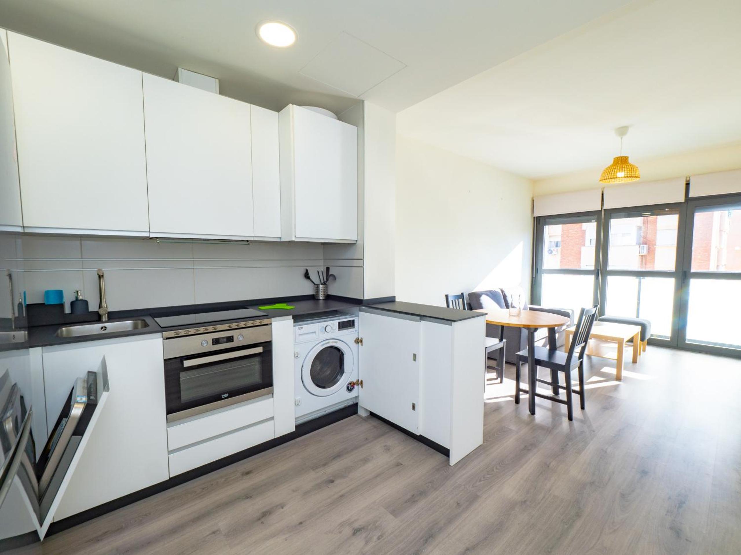 Cubo's La Union Apartment Pool Optional Parking