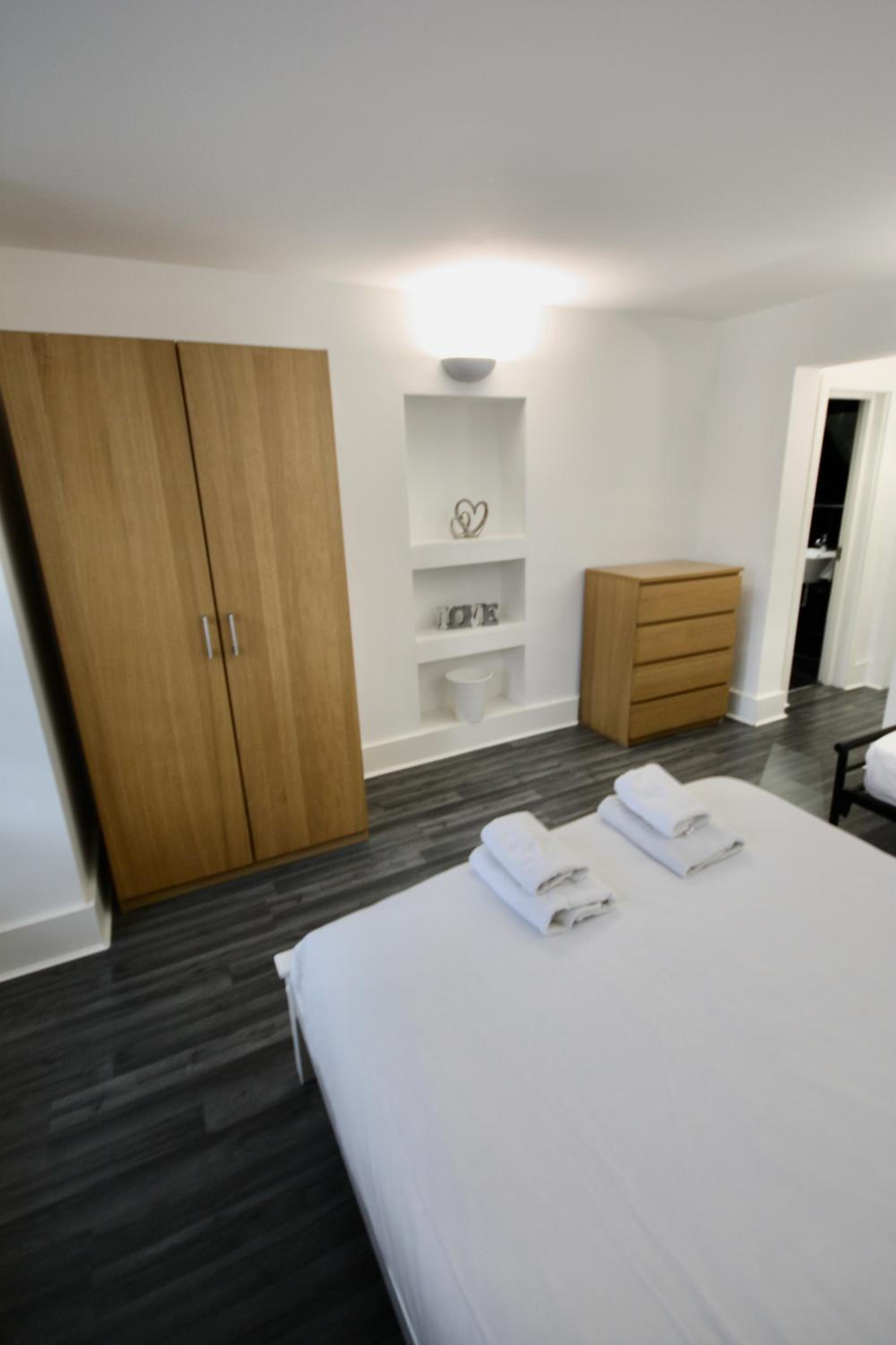 Bournemouth Hot Tub & Sauna Holiday Let