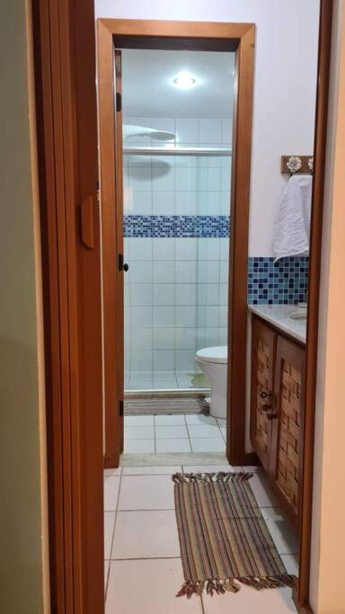 APT dupléx em condomínio com piscina na Vila da Praia do Forte