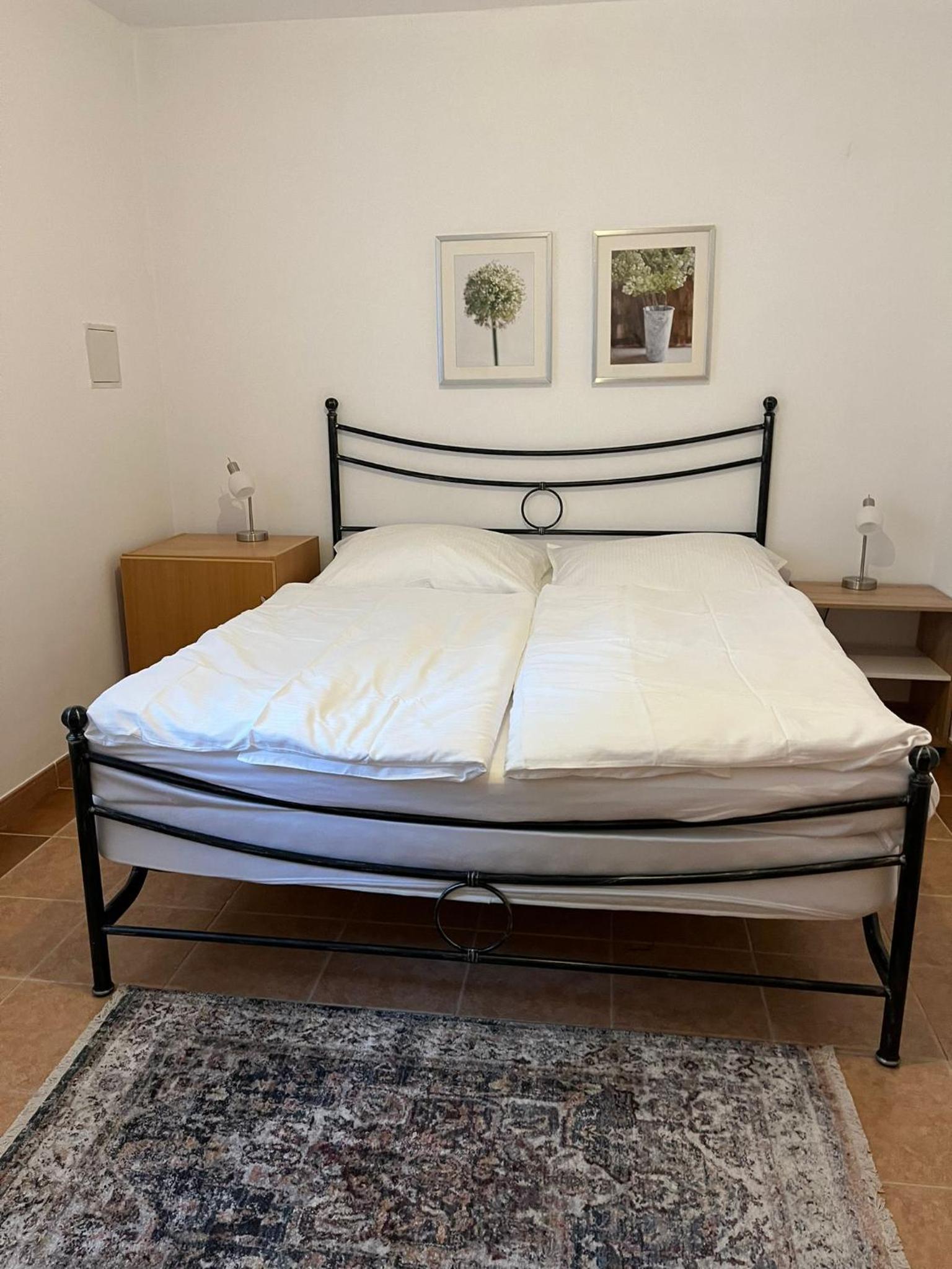 A cosy basement apartment