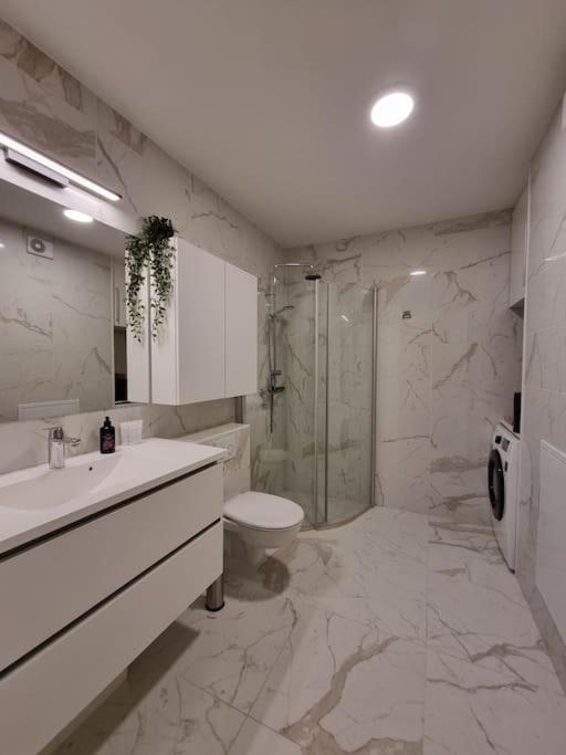 New downtown Akureyri apartment