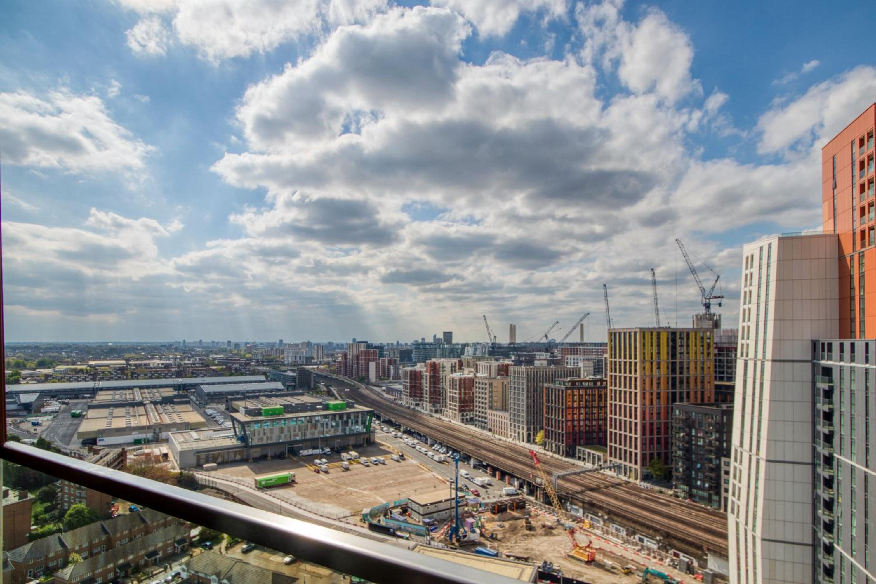 Stunning 360º View Luxurious Penthouse