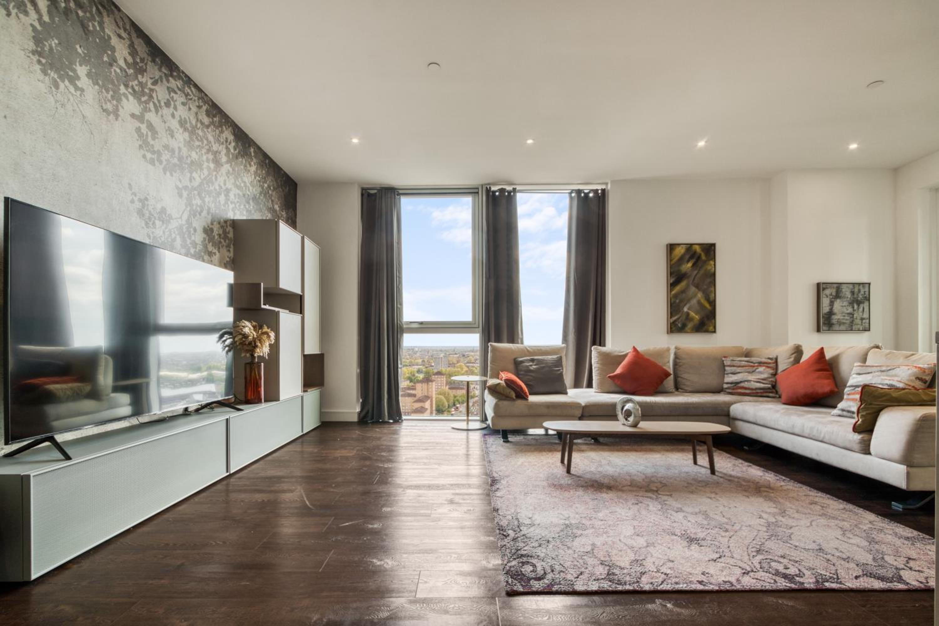 Stunning 360º View Luxurious Penthouse