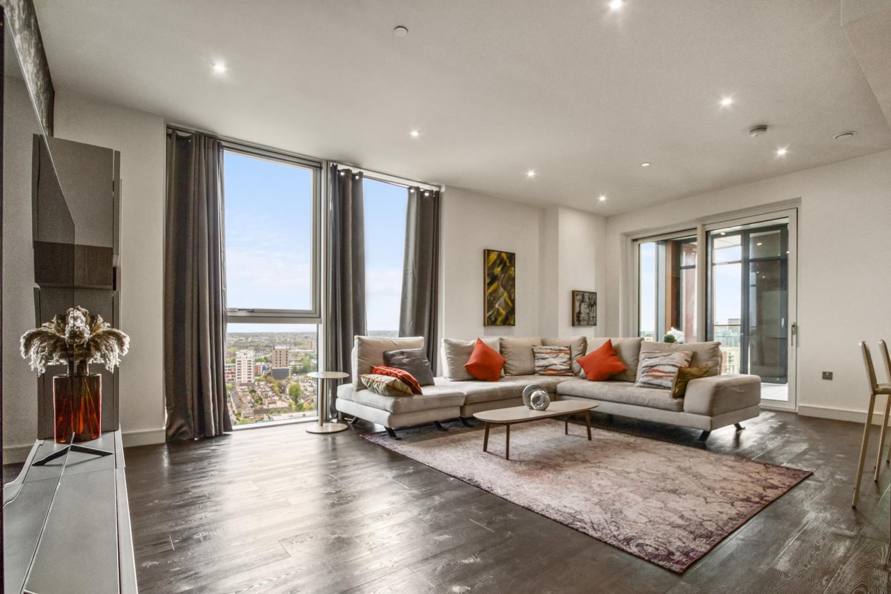 Stunning 360º View Luxurious Penthouse