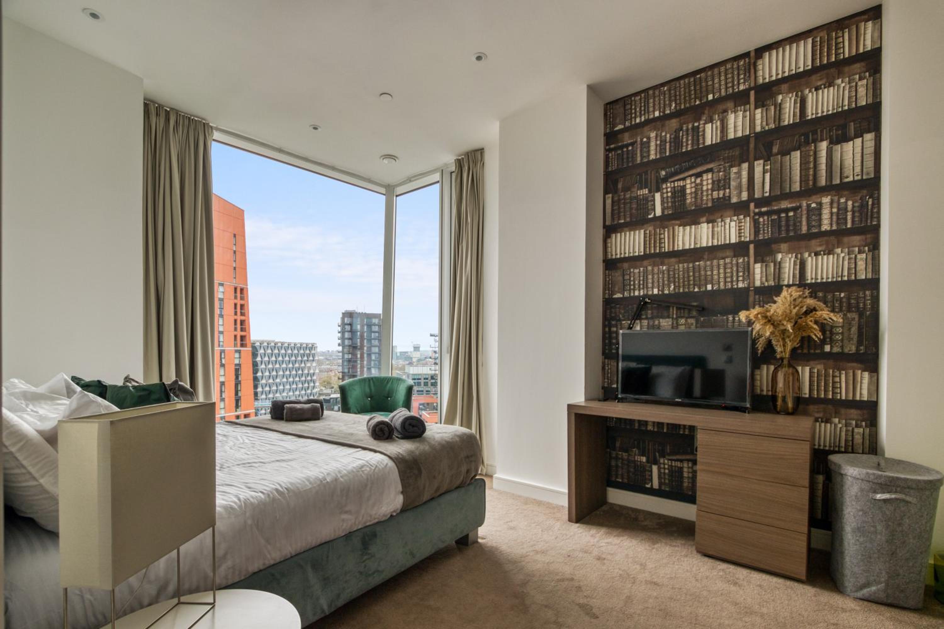 Stunning 360º View Luxurious Penthouse