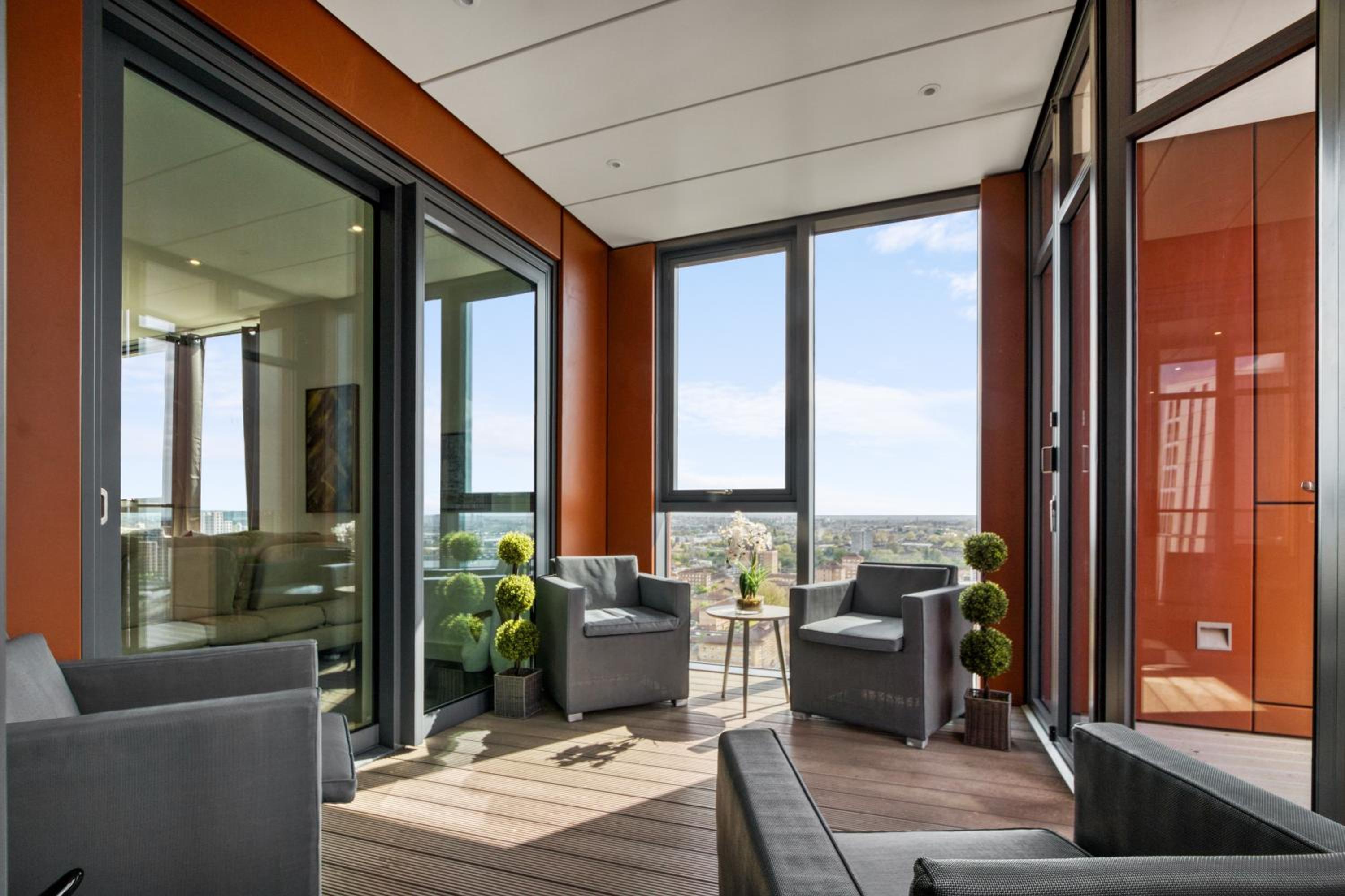 Stunning 360º View Luxurious Penthouse