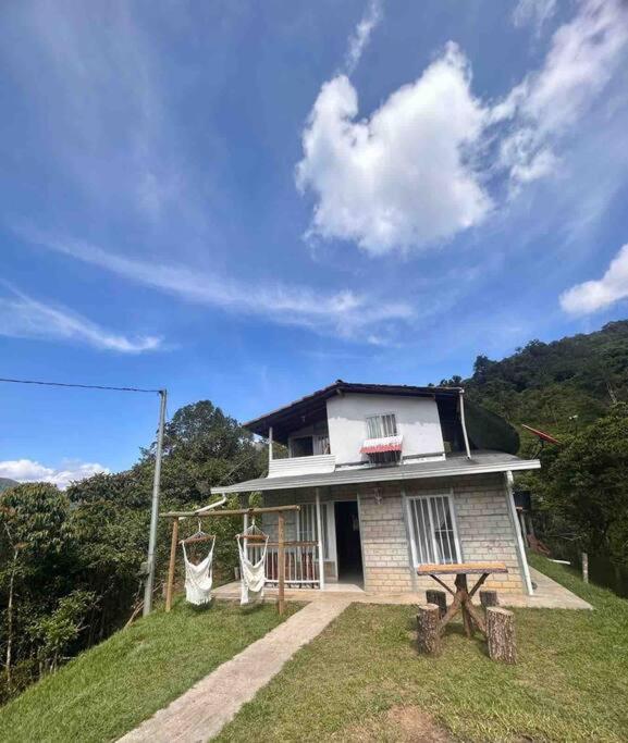 Cabaña Central y Acogedora con Wifi