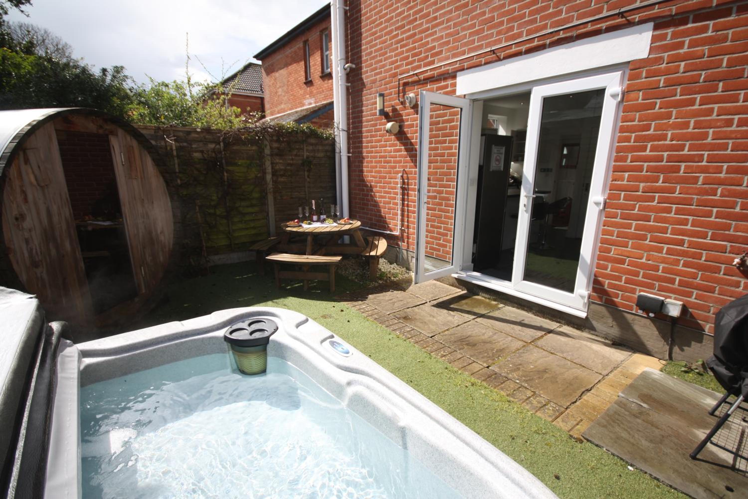 Holiday Home Hot Tub & Sauna, photo 47