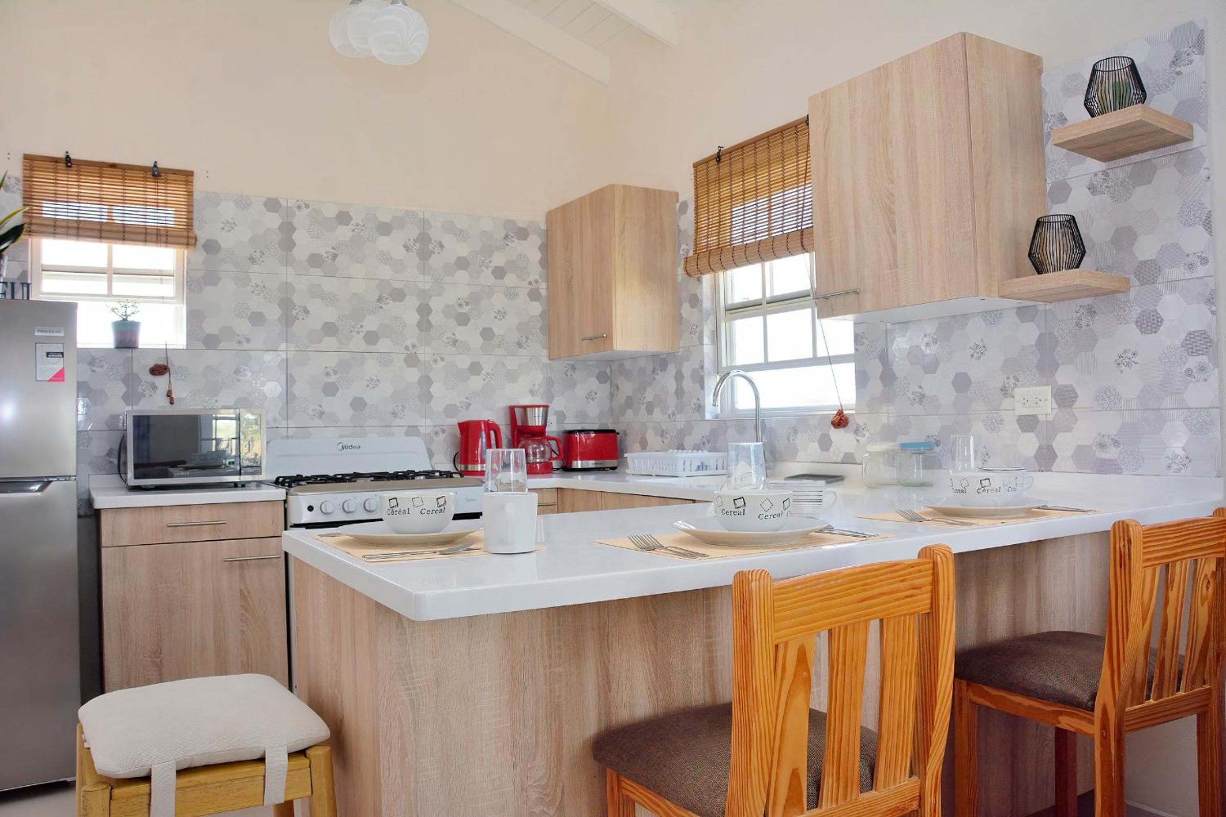 BreezeVille 2BR Cosy Apartment - with car optional