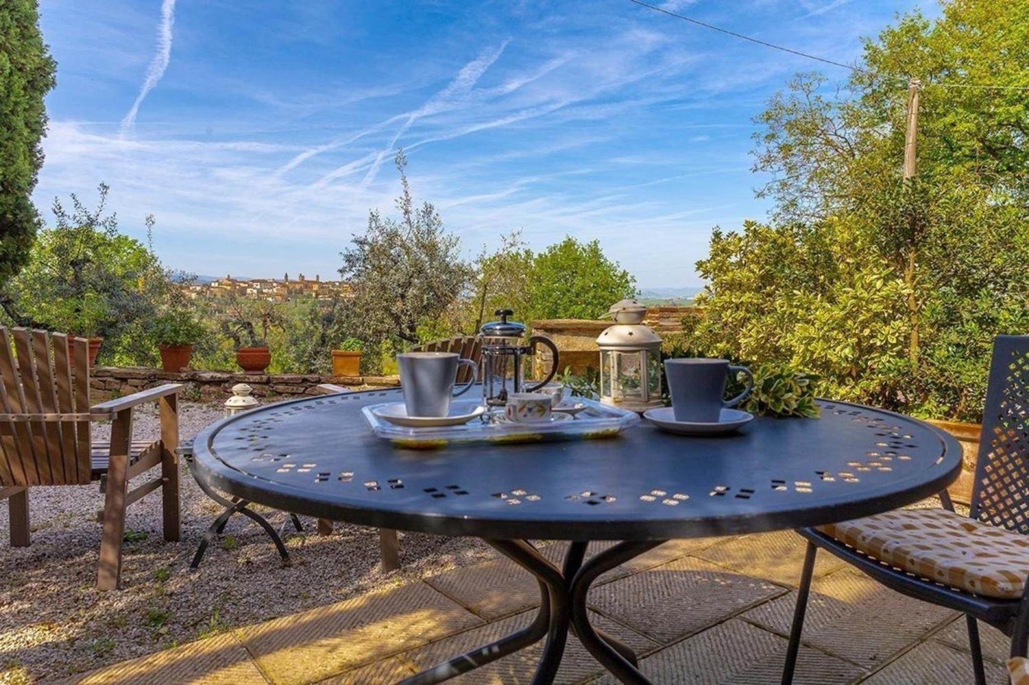 Wunderschöne Ferienwohnung in Monte San Savino mit gemeinschaftlichem Pool, Garten und Grill view 4
