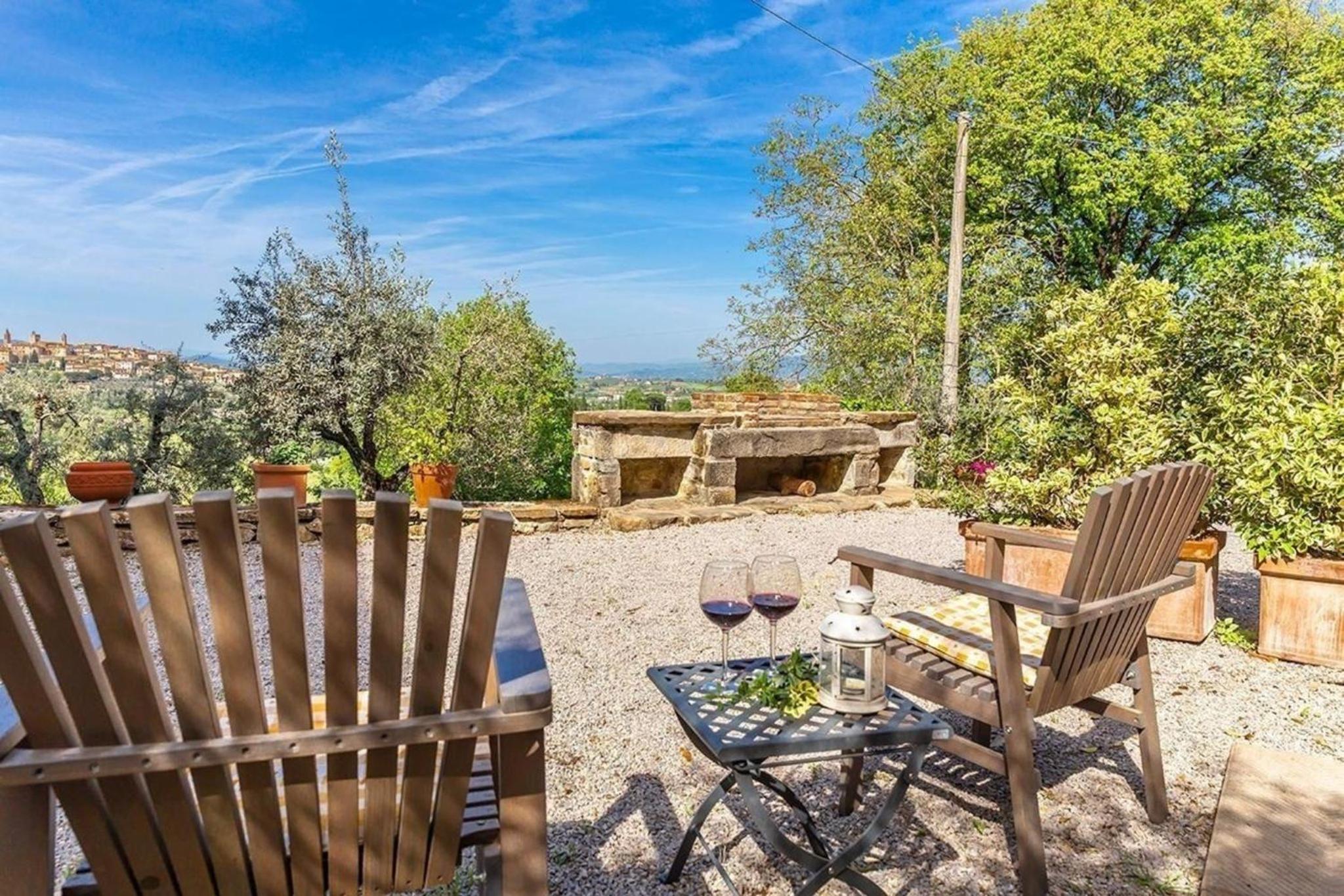 Wunderschöne Ferienwohnung in Monte San Savino mit gemeinschaftlichem Pool, Garten und Grill view 5