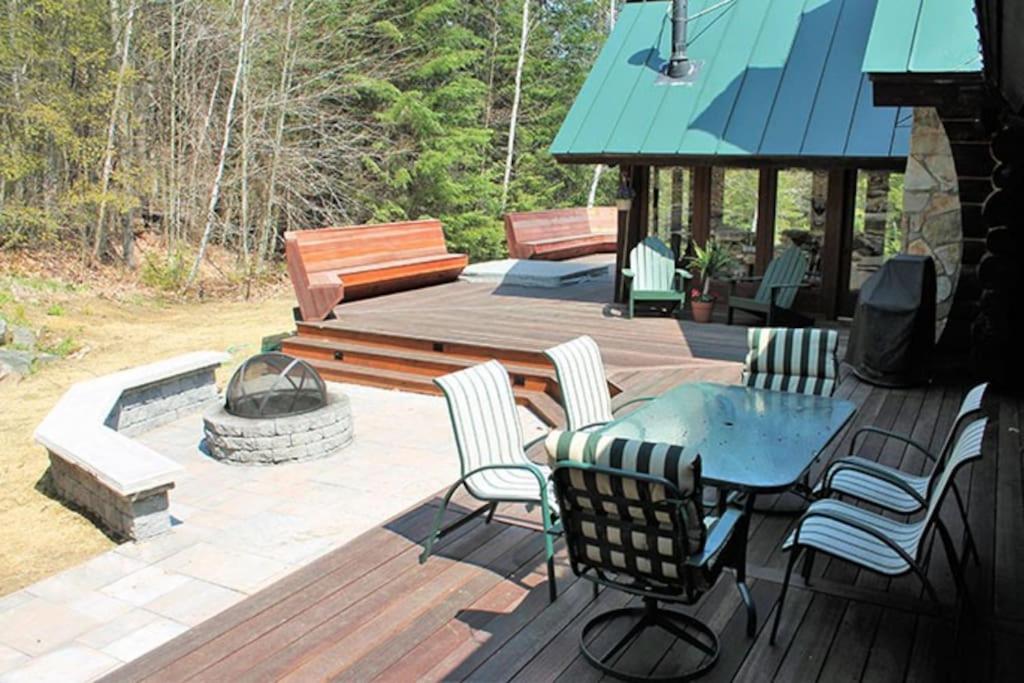 The Kresge Kabin - Authentic Grand Log Cabin. view 4