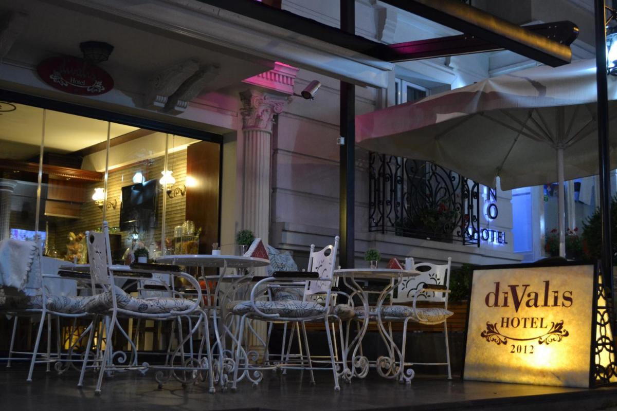 restaurant