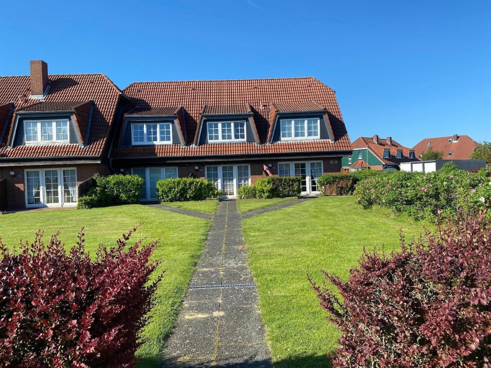 Familienfreundliche Gesamte Wohnung in Friedrichskoog-Spitze mit Garten, Grill und Terrasse