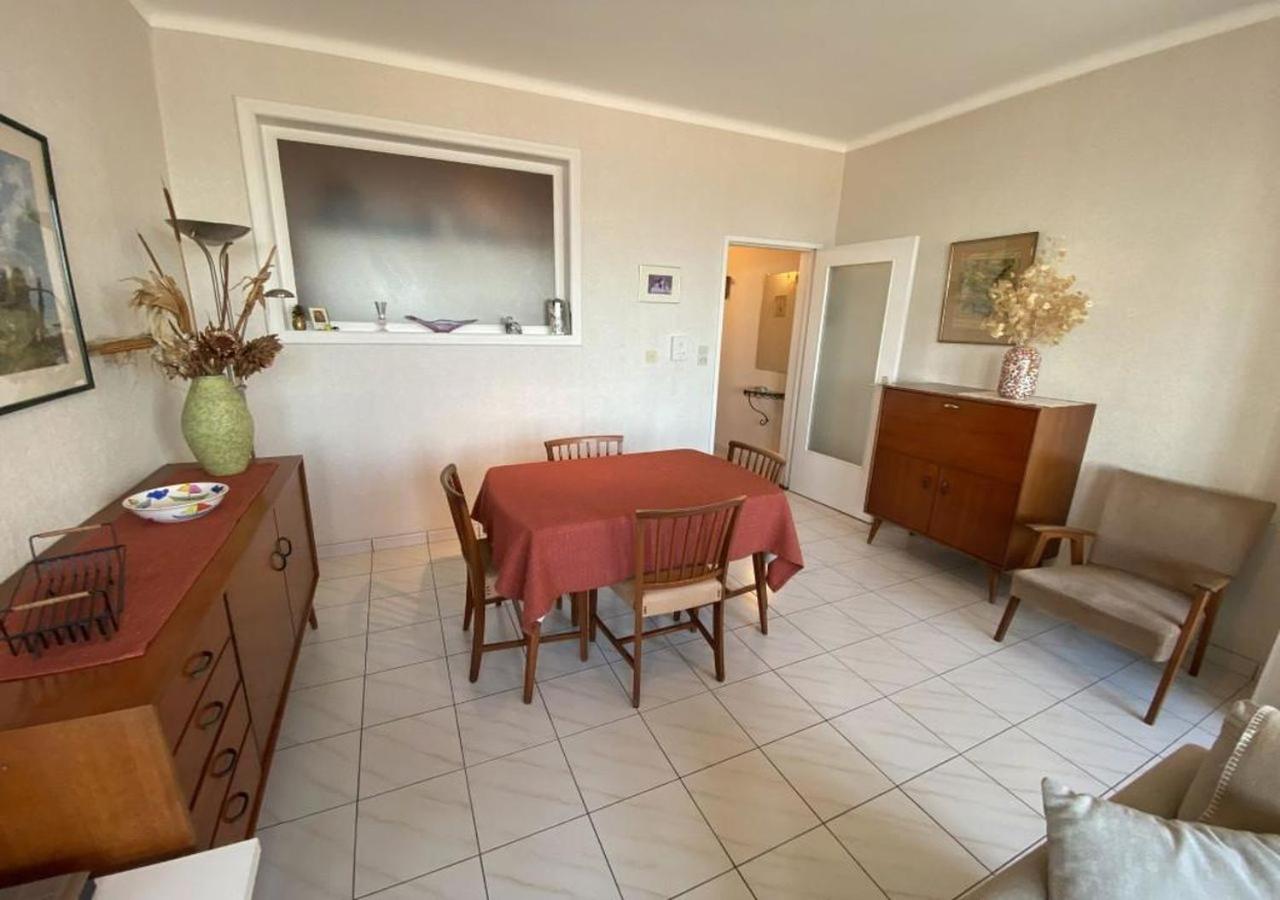 Studio lumineux sur la digue à Knokke