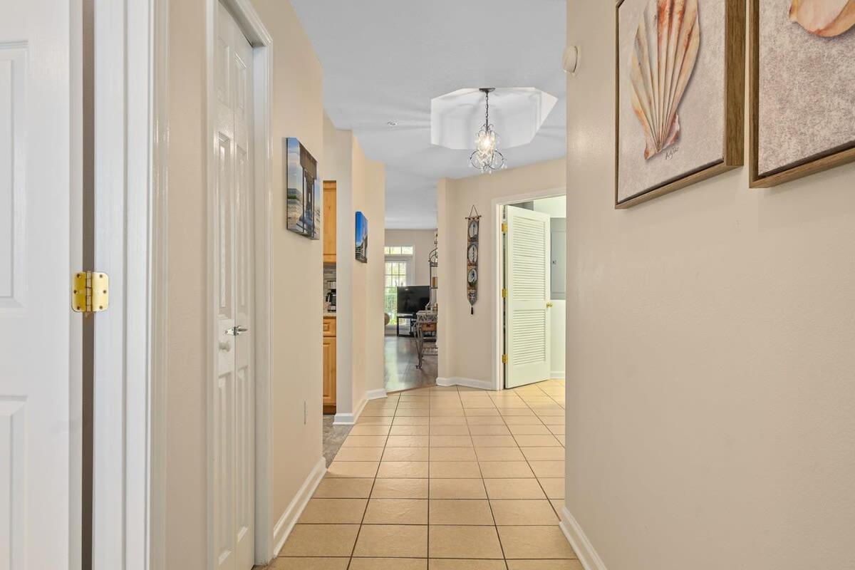 Seaside Escape - Spacious 3 Bedroom Ground Floor Condo - Steps to Atlantic Ocean view 4