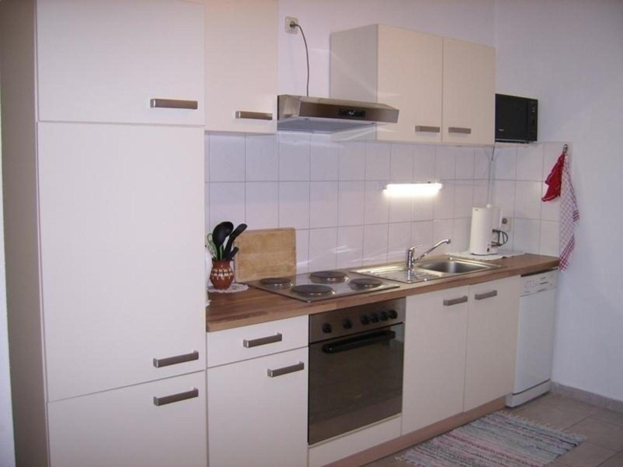 Ferienwohnung in Redewisch mit Sitzecke im Grünen , Grillmöglichkeit vorhanden