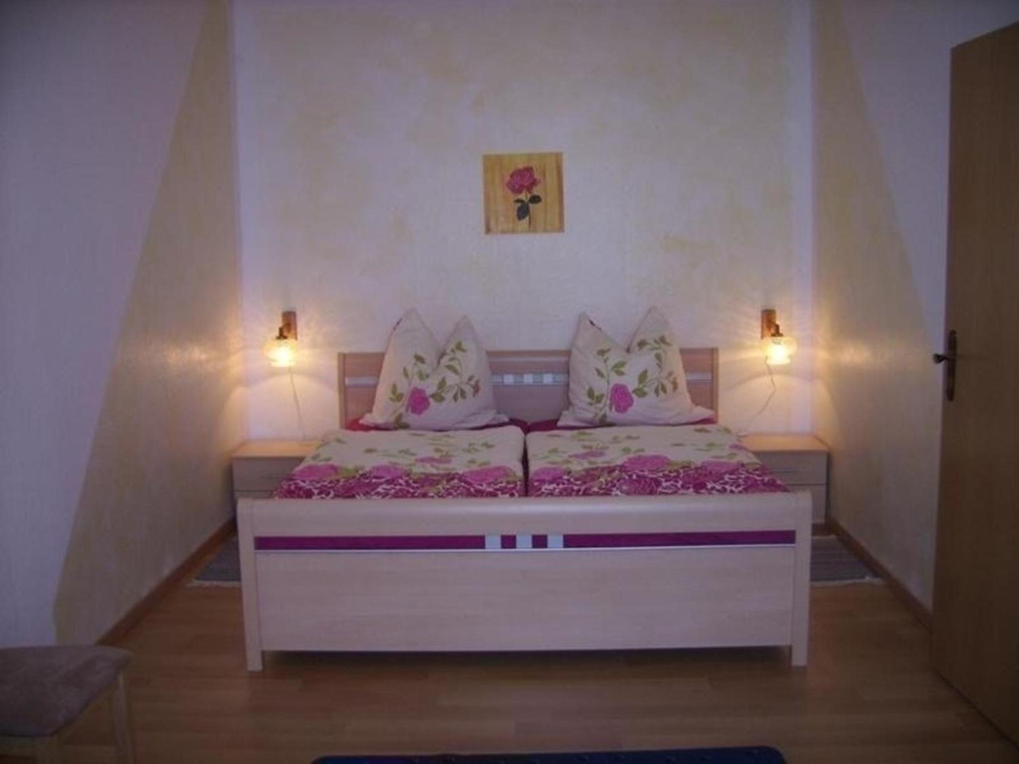 Ferienwohnung in Redewisch mit Sitzecke im Grünen , Grillmöglichkeit vorhanden