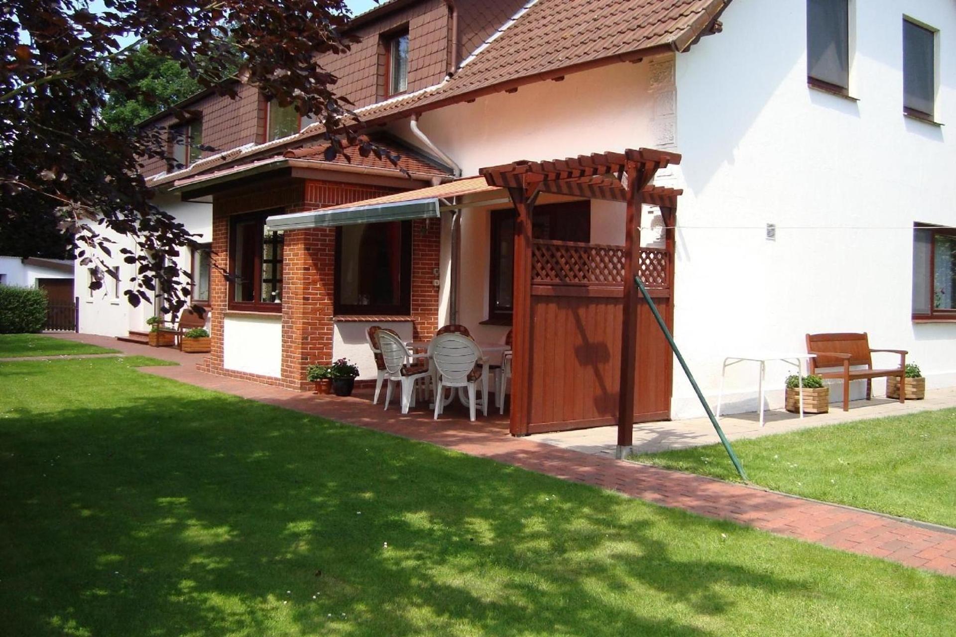 Komfortable Ferienwohnung mit großem Garten