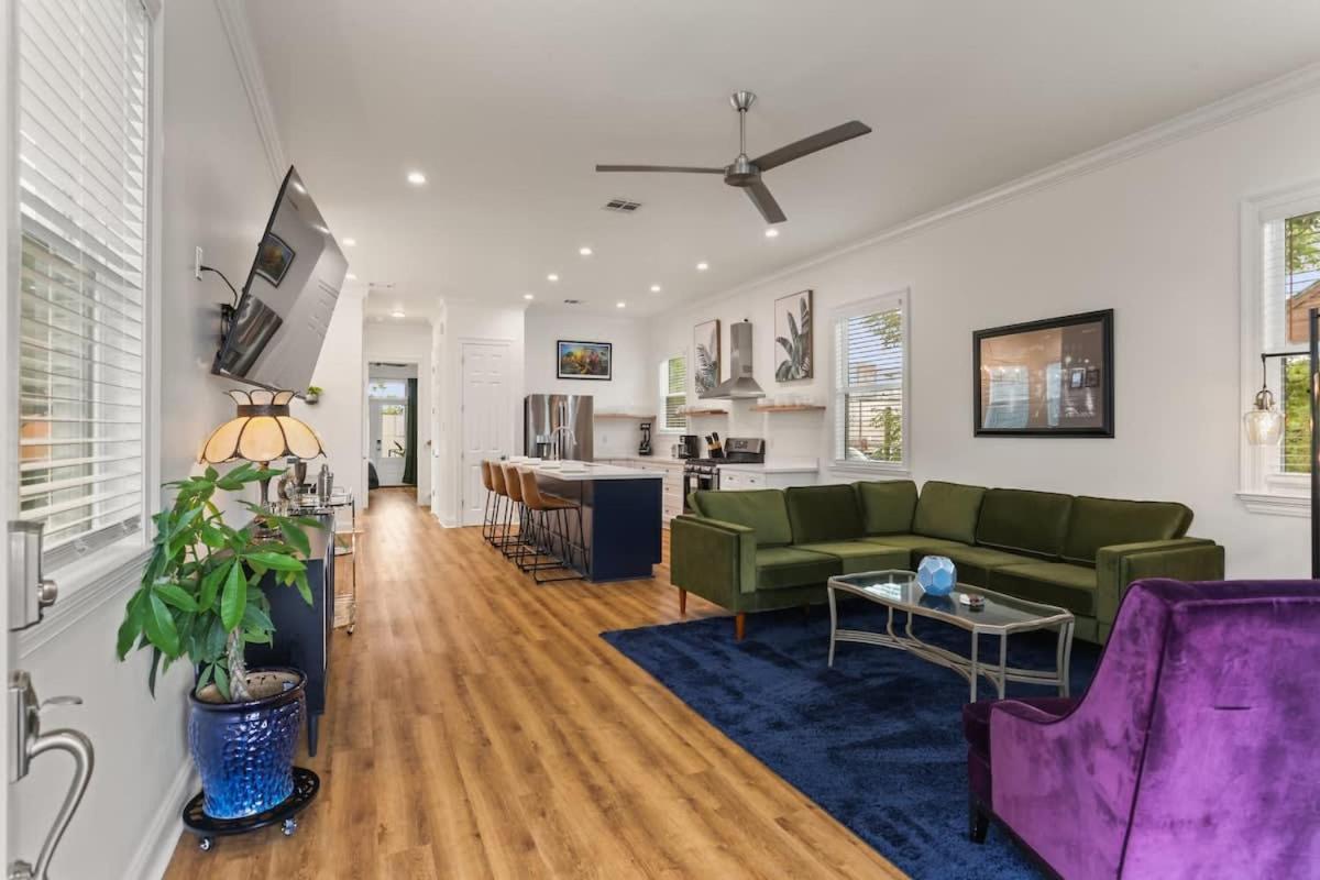 Luxury New 3BD Home with Parking and Private Yard view 3