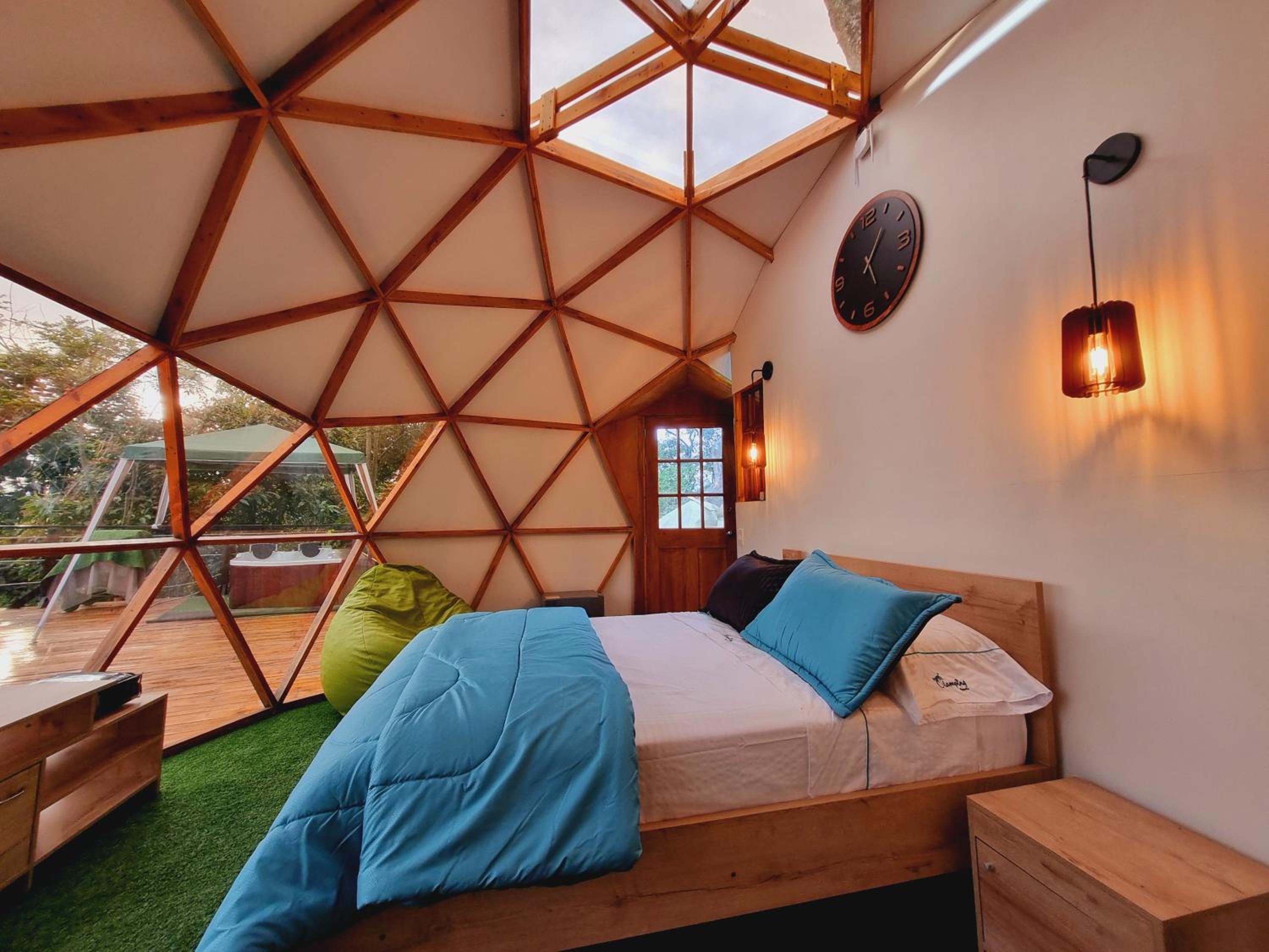 Elementium Glamping