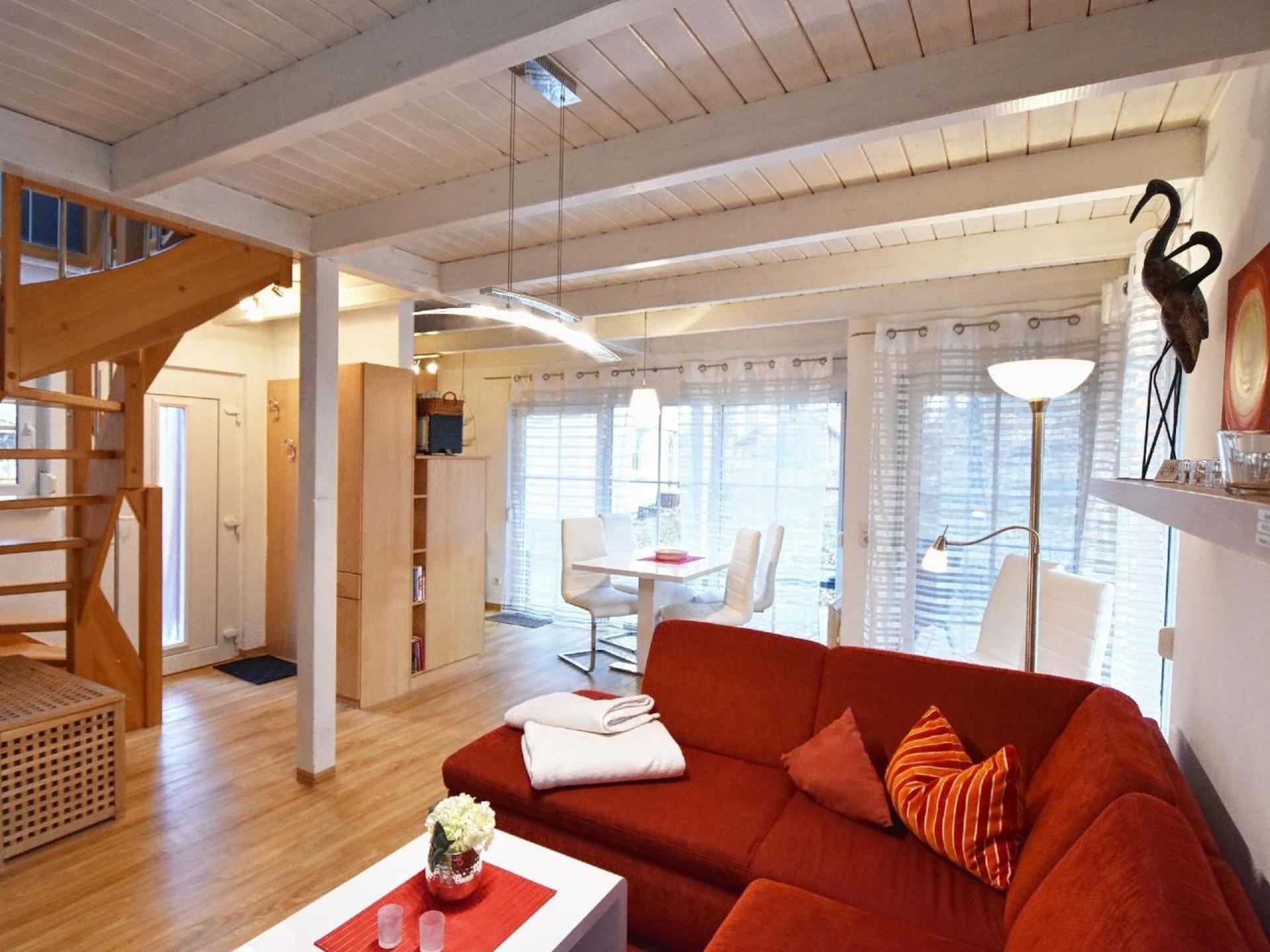 Ferienhaus in Ostseebad mit Sauna, Terrasse und Grill