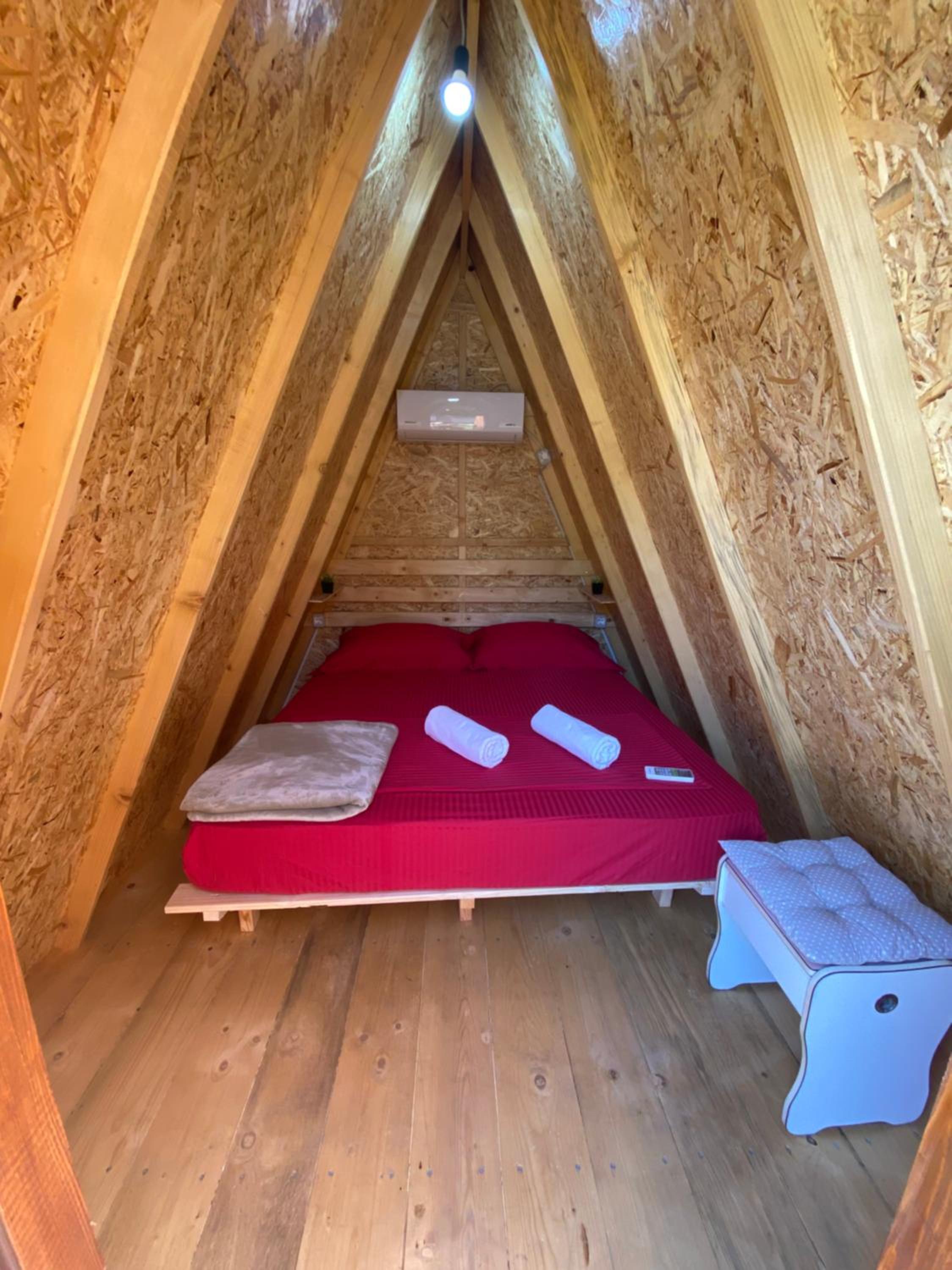 The Hood Hostel & Day Tours