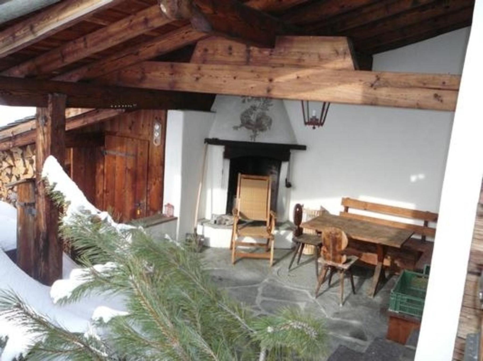 Bündnerchalet im Herz der Schweizer Alpen