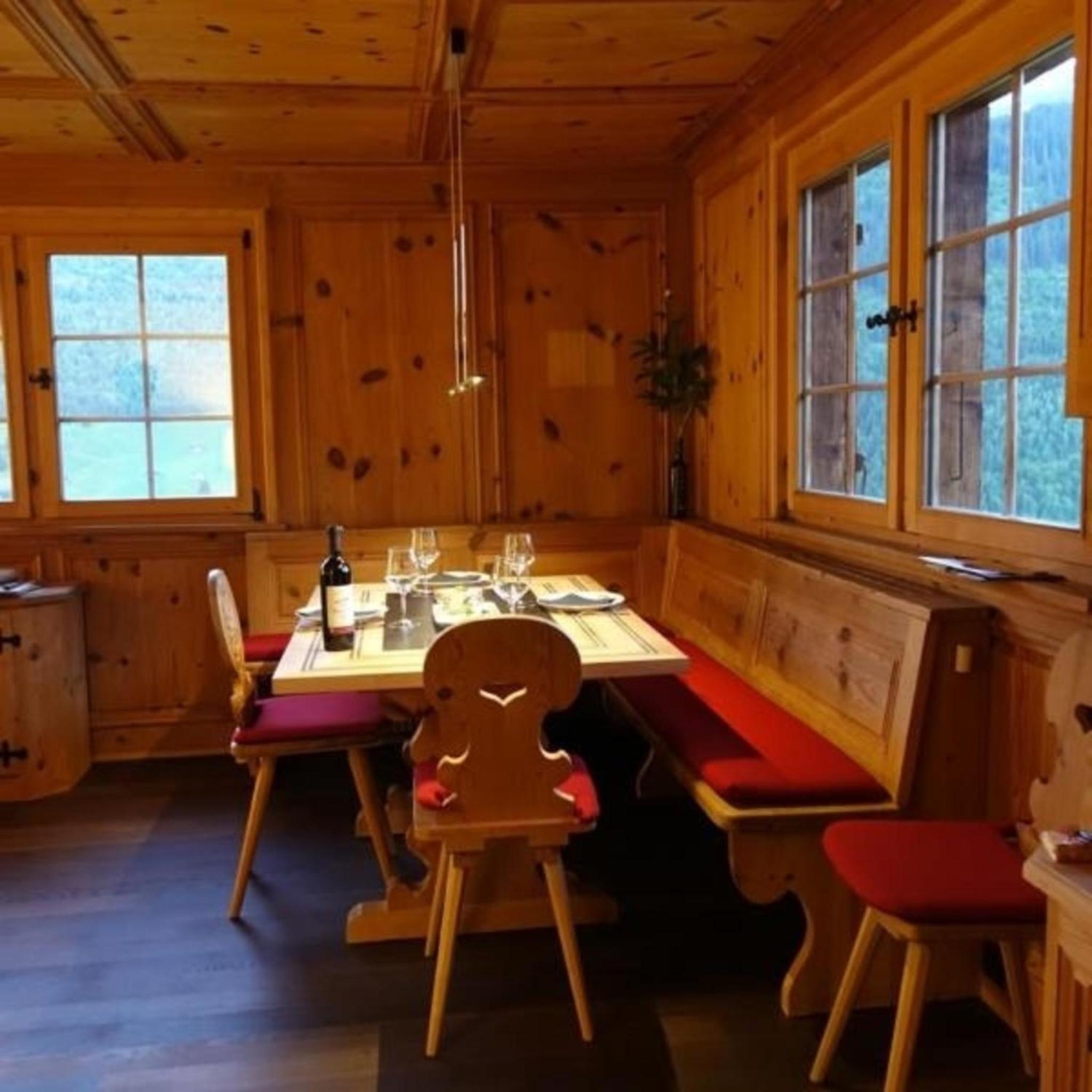 Bündnerchalet im Herz der Schweizer Alpen