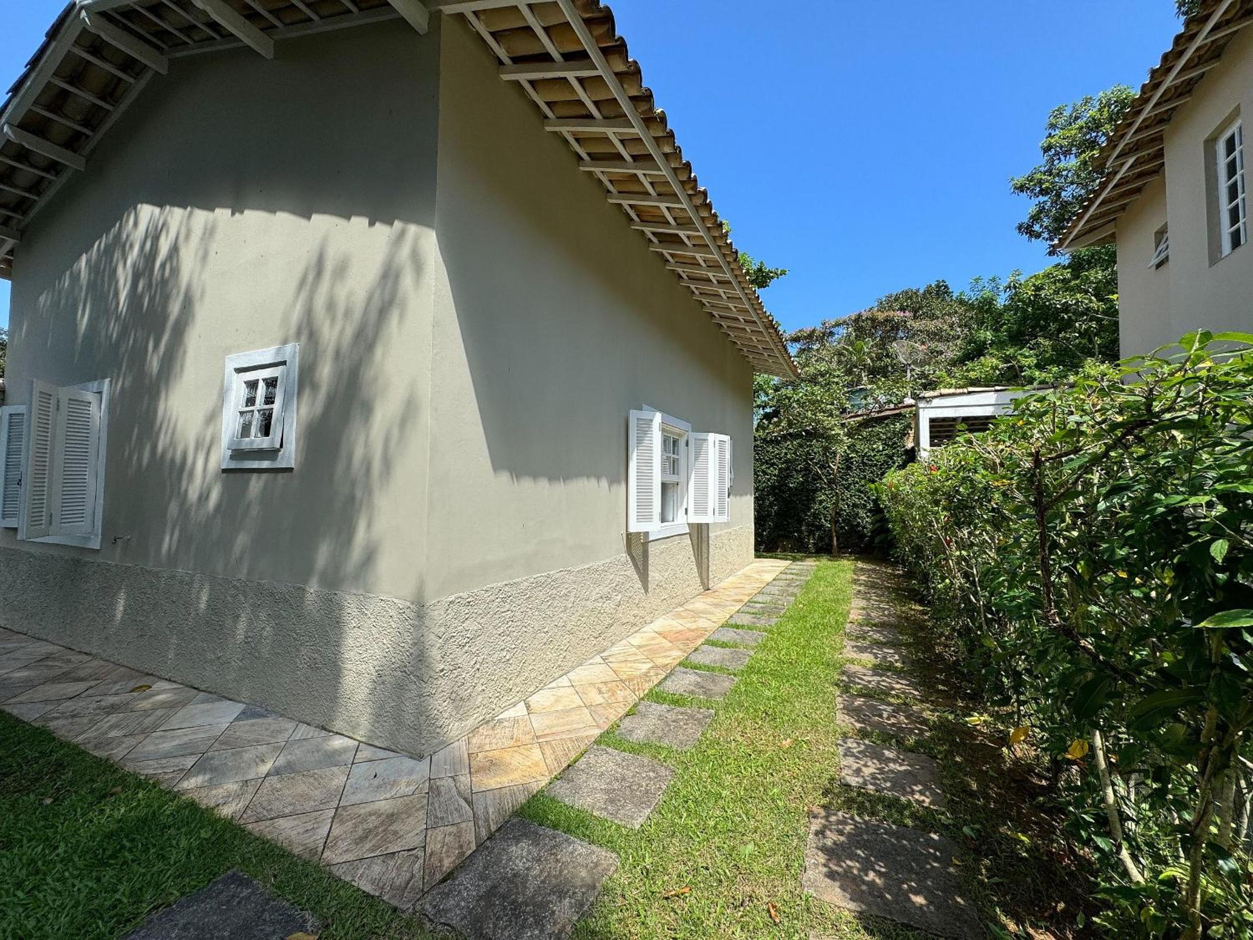Casa com piscina privativa a 100m da Praia de Paúba