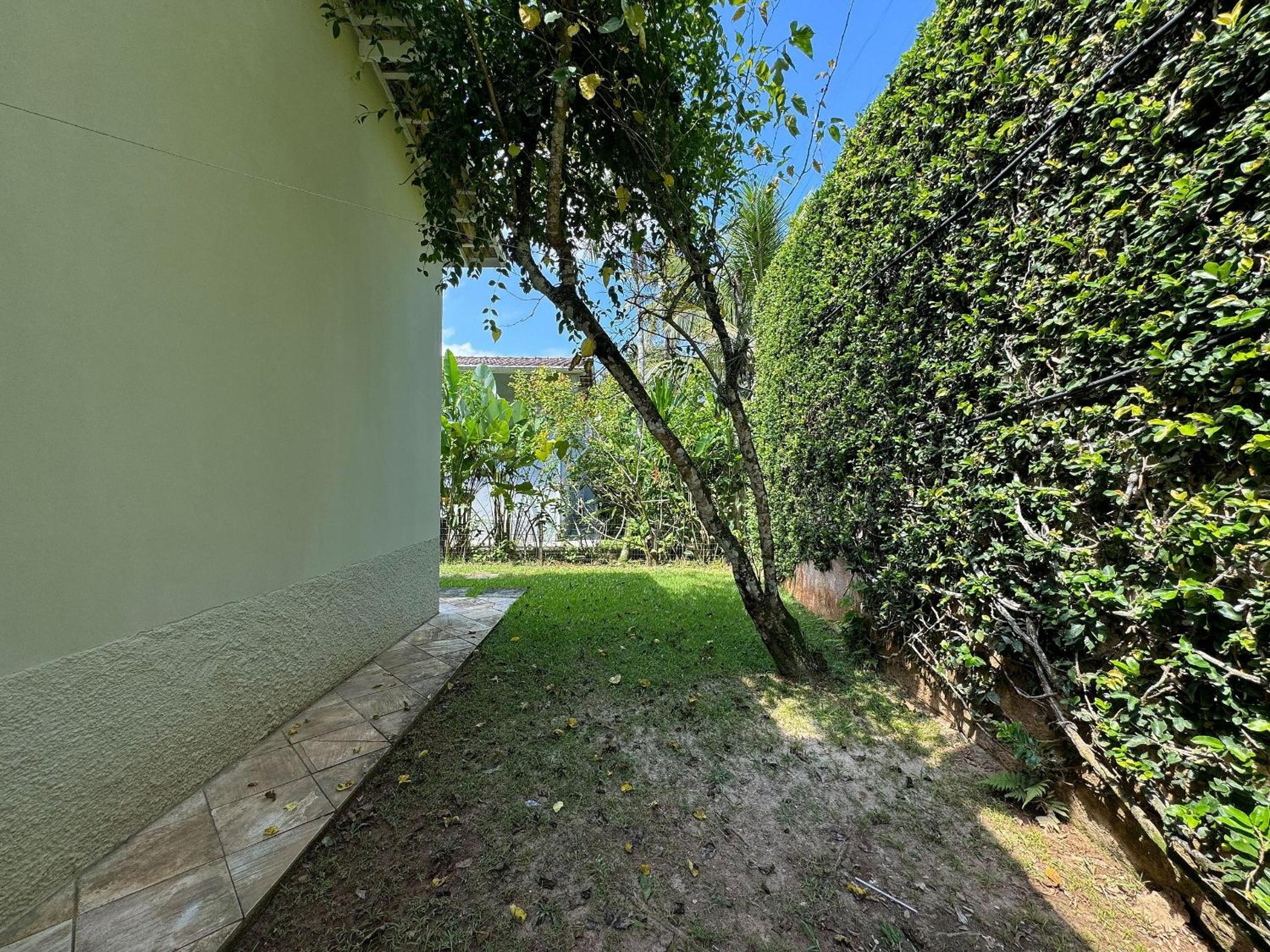 Casa com piscina privativa a 100m da Praia de Paúba